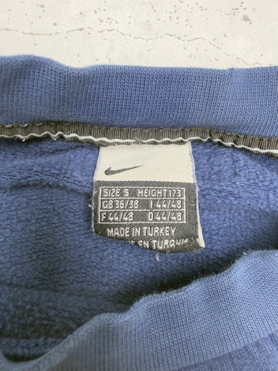 Nike Sweatshirt blau Größen-Etikett