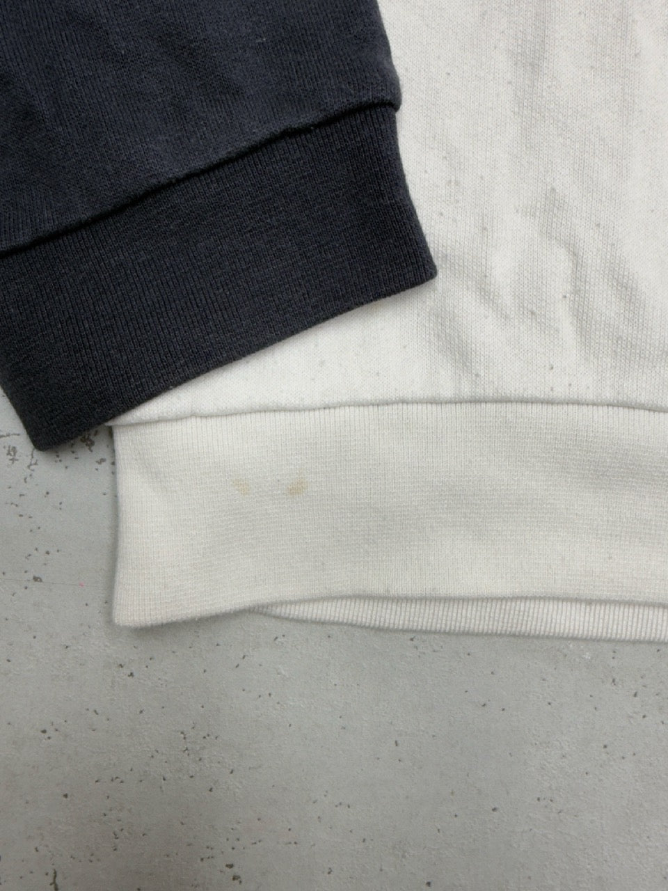 Sergio Tacchini Sweatshirt creme blau Zustand Detail