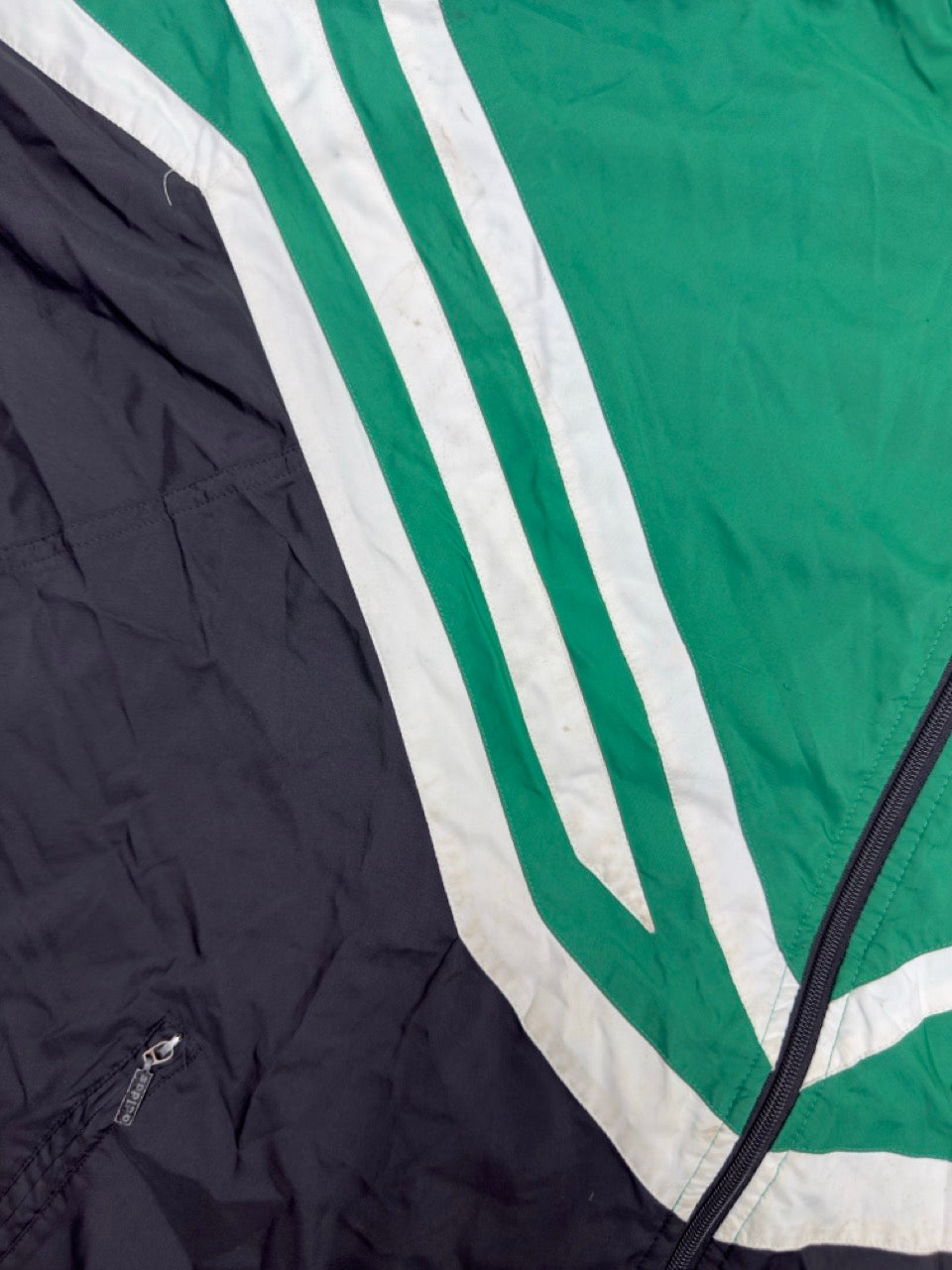 Adidas Trainingsjacke grün schwarz Zustand Detail