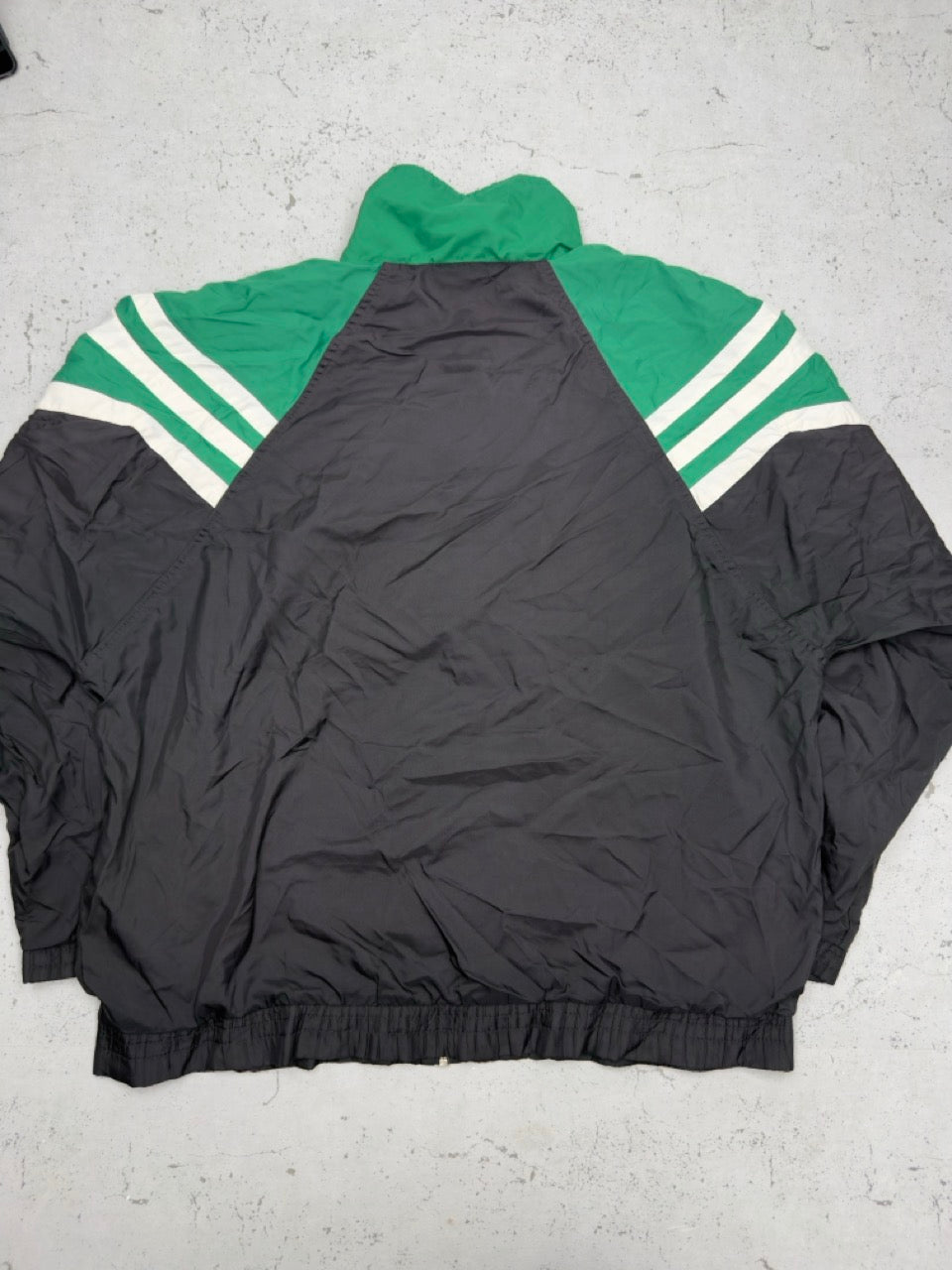 Adidas Trainingsjacke grün schwarz Detail