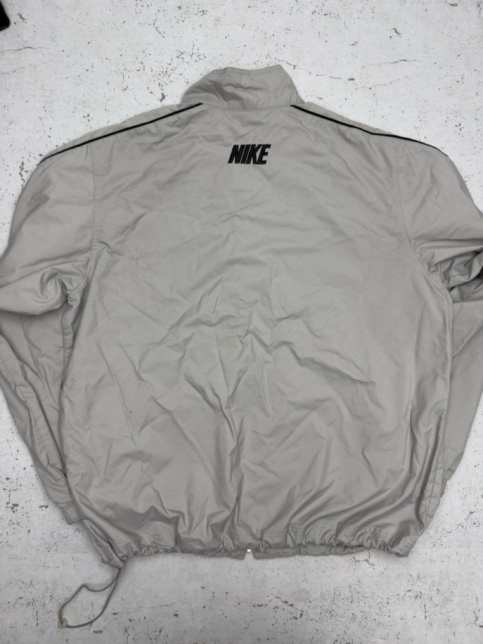 Nike Windbreaker beige schwarz Detail