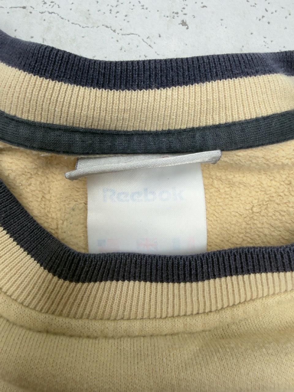 Reebok Sweatshirt beige blau Etikett