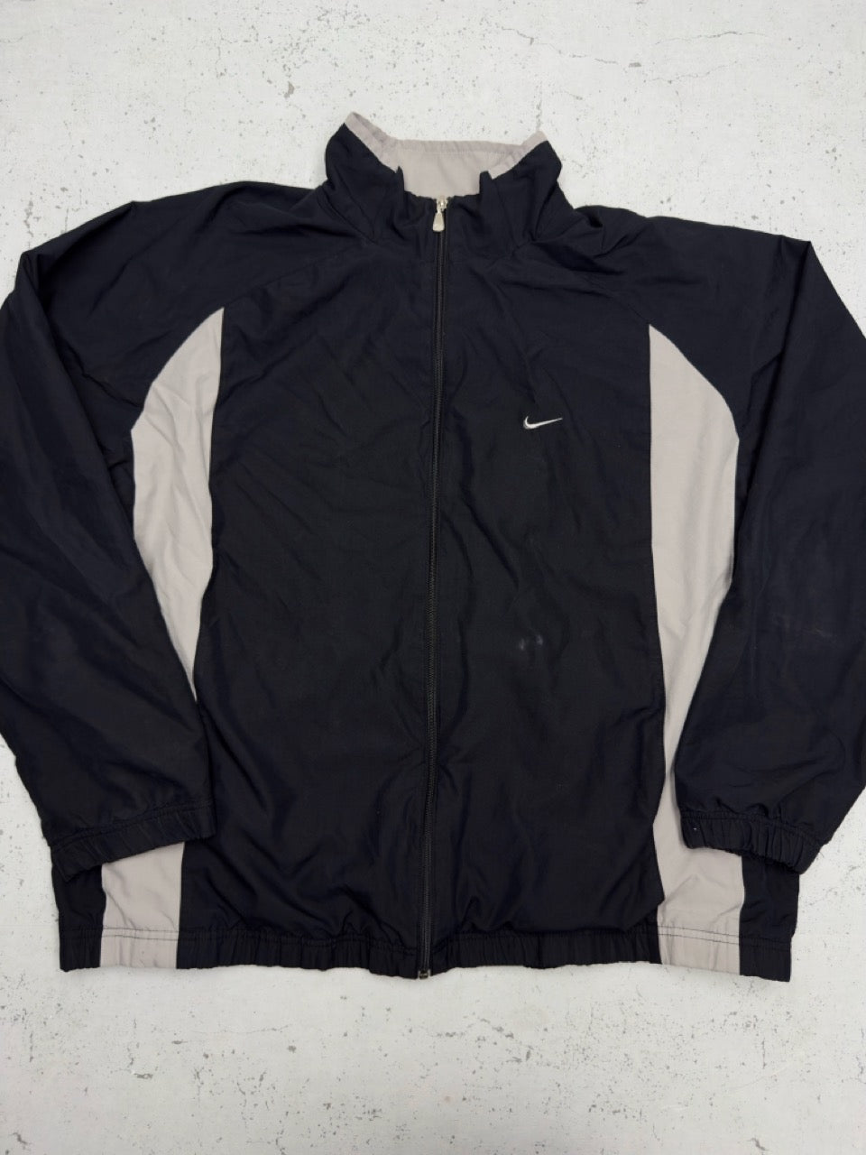 Nike Trainingsjacke schwarz grau Vorderseite
