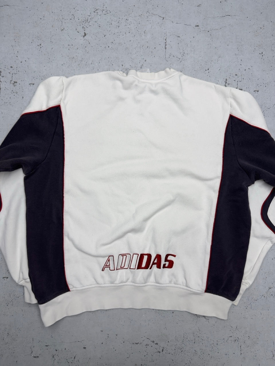 Adidas Sweatshirt creme blau rot Detail