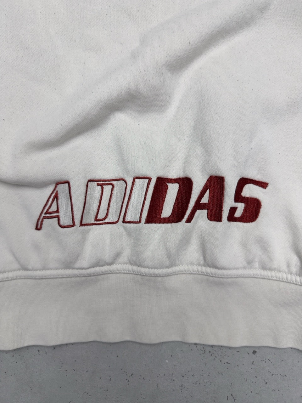 Adidas Sweatshirt creme blau rot Detail