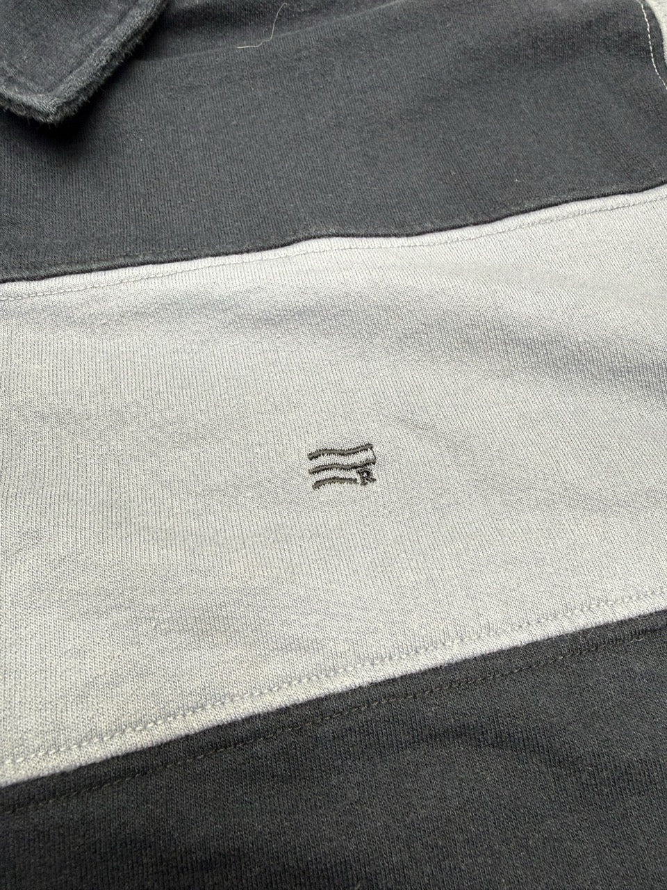 Rugby Longsleeve schwarz grau gestreift Rückseite