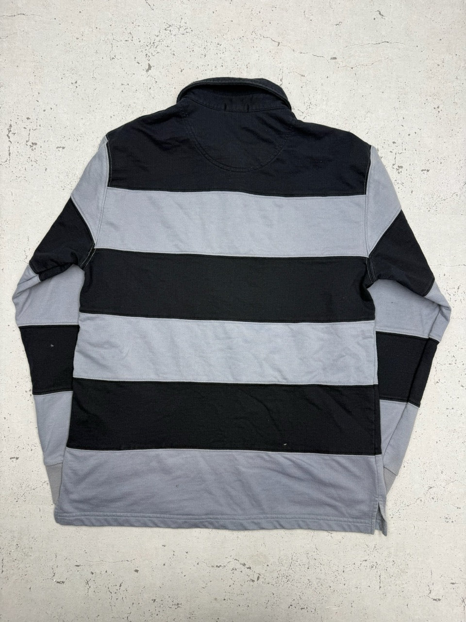 Rugby Longsleeve schwarz grau gestreift Detail