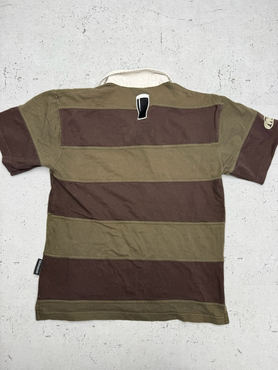Guinness Rugby Poloshirt braun grün Detail