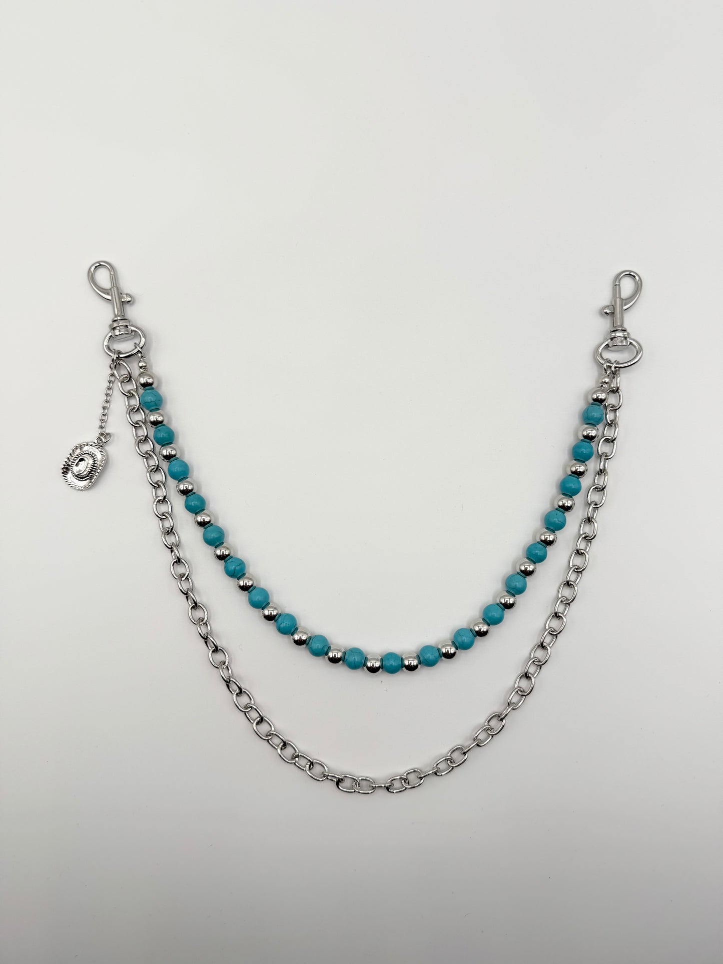 "Western Spirit" - Silberne Hosenkette mit türkisfarbenen Perlen & Cowboy-Hut Charm