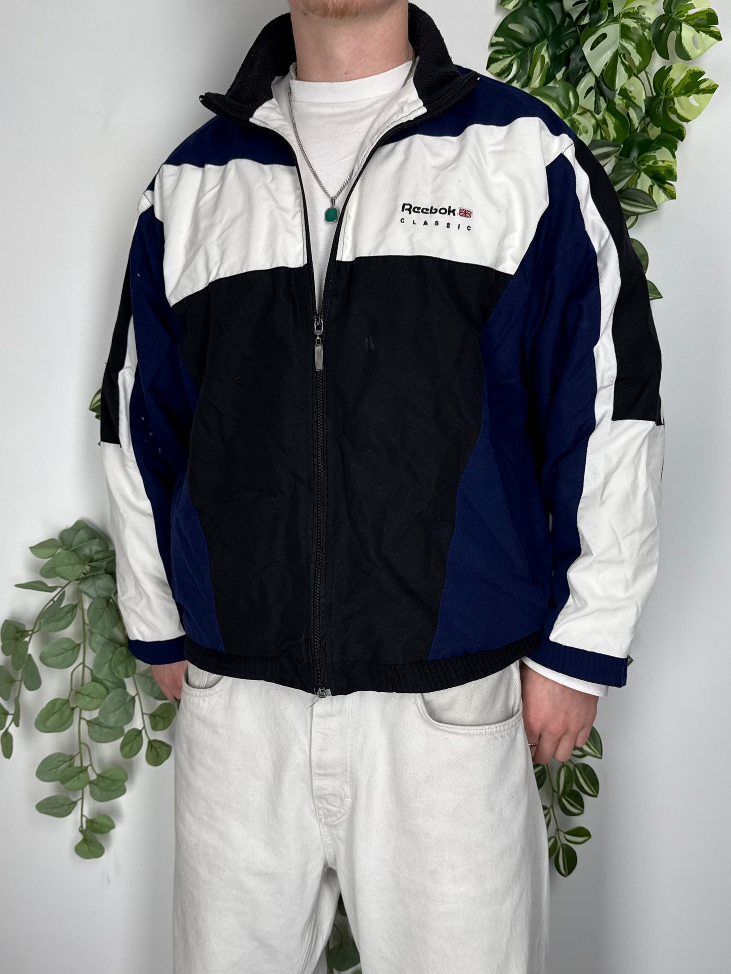 Reebok vintage Windbreaker Trackjacket Zipper L