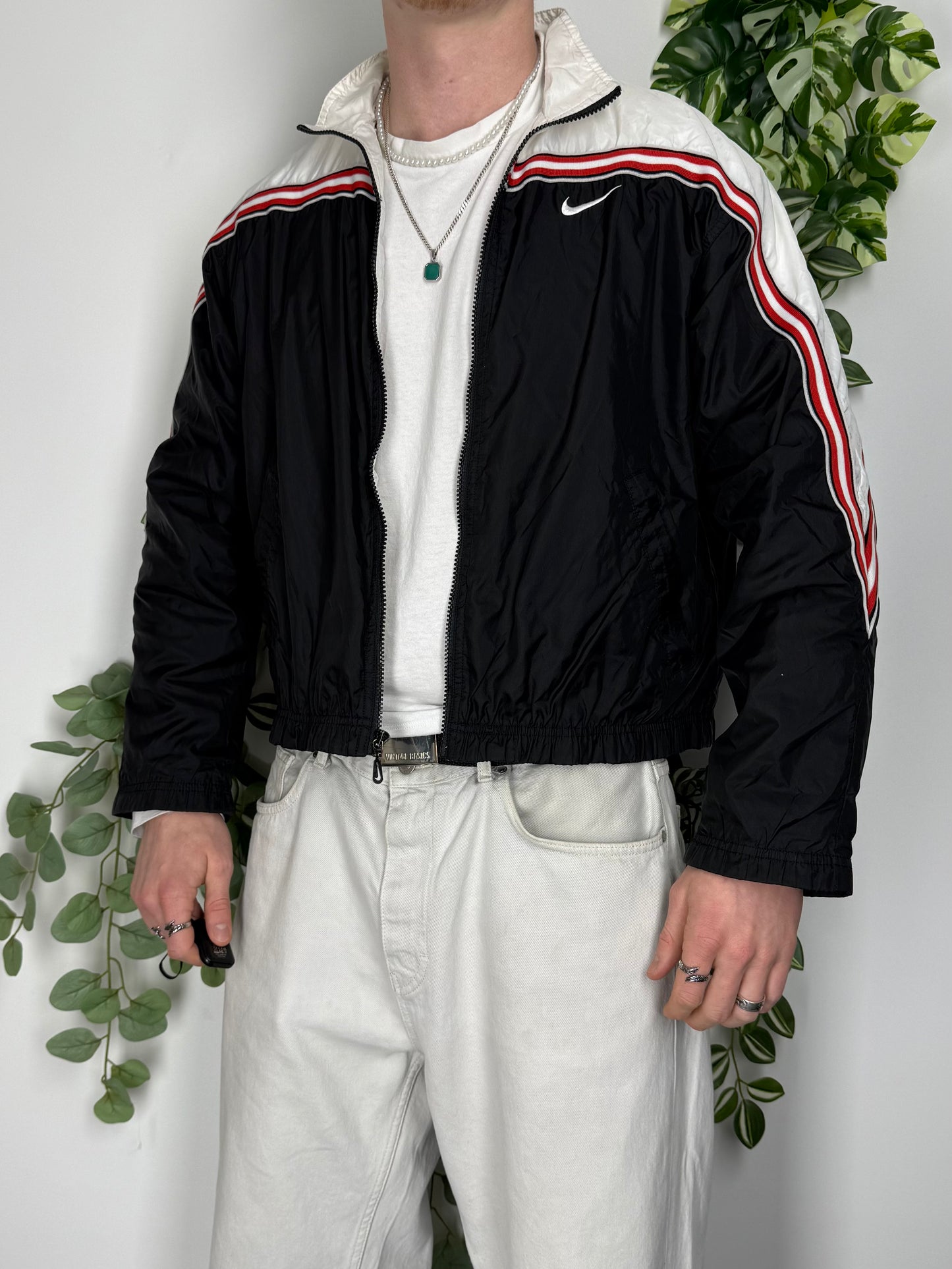 Nike vintage small embroidered Swoosh Trackjacket Windbreaker Jacke M