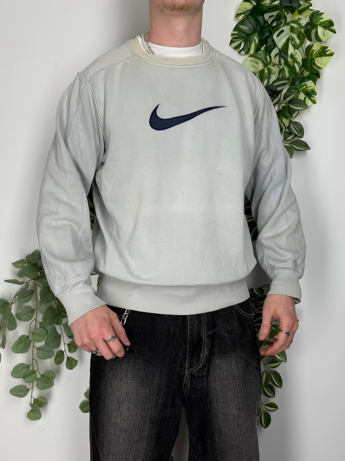 Nike vintage big Swoosh Logo embroidered Sweatshirt Sweater M