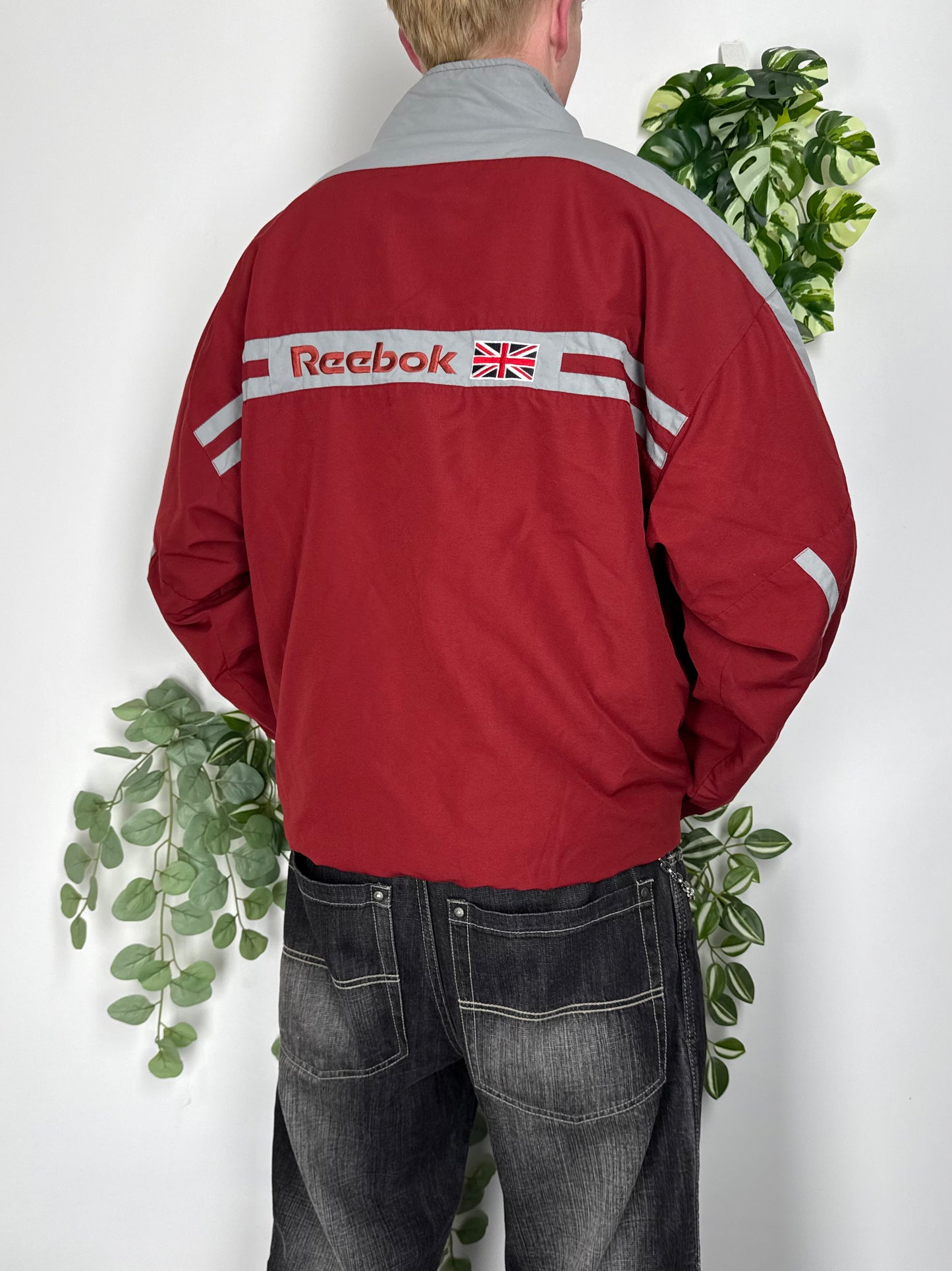 Reebok vintage big Logo embroidered Trackjacket Zipper Windbreaker XL