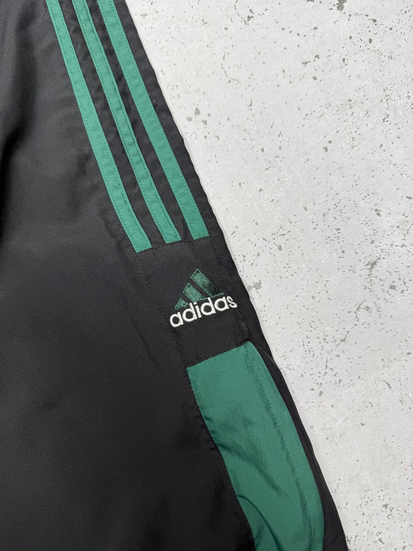 Adidas vintage Trackpants Jogginghose Jogger baggy Fit Streetwear schwarz L
