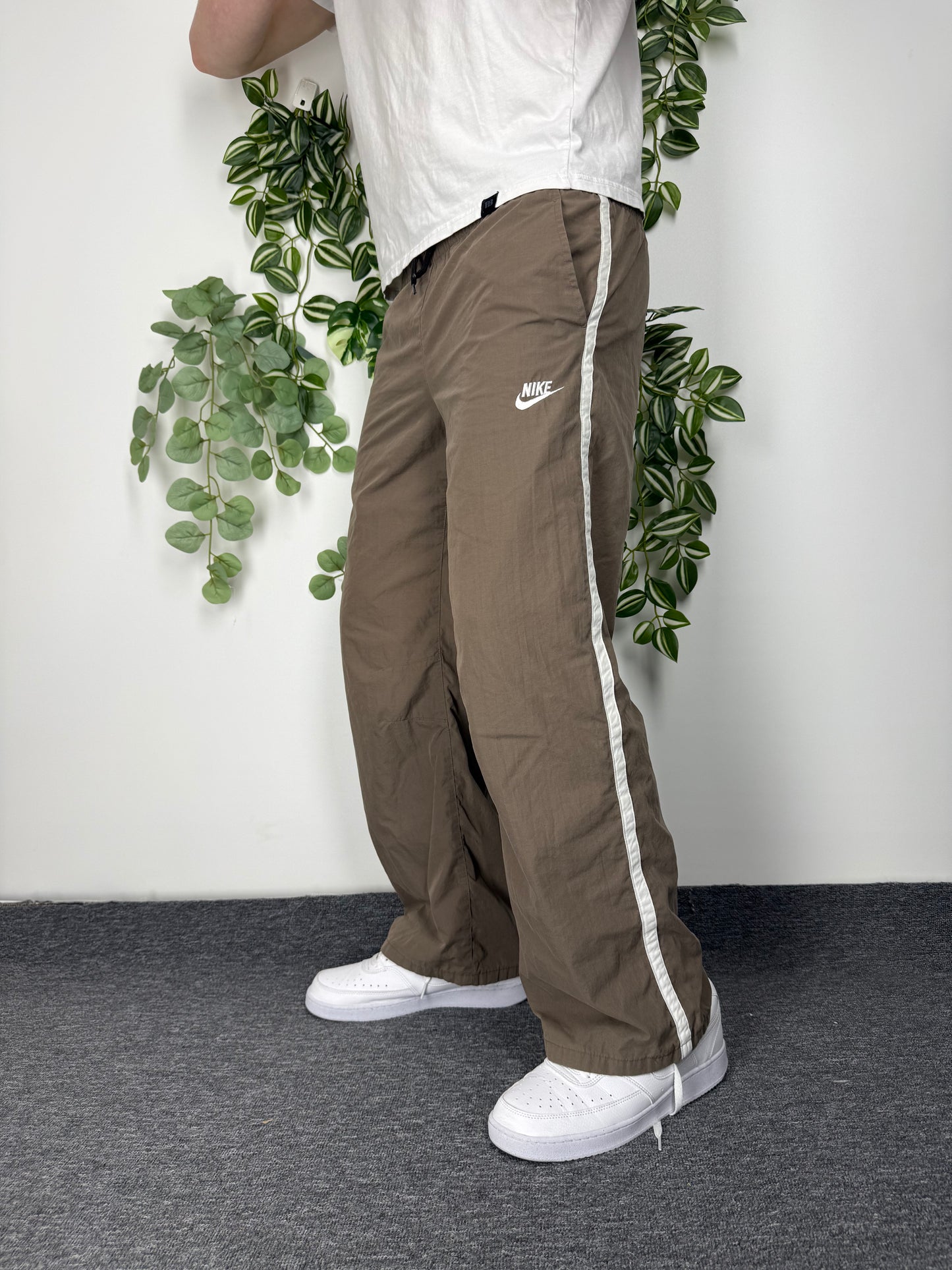 Nike vintage Trackpants Jogginghose Jogger baggy Fit Streetwear braun S