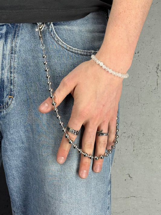"Chrome Pulse" – Hosenkette aus Metalllperlen