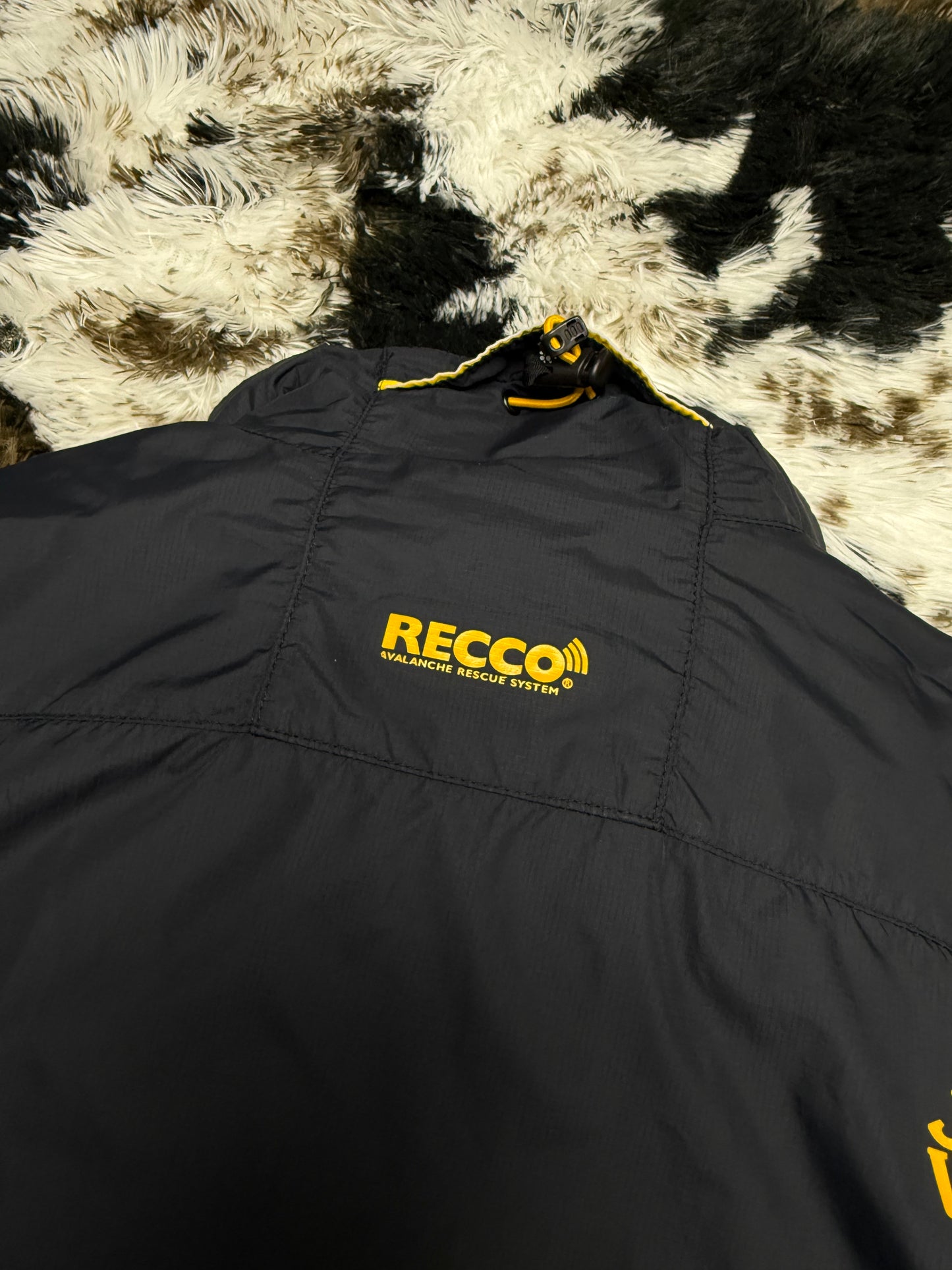 Jack Wolfskin Stormlock Recco Rescue System Jacke Windbreaker Fleece M