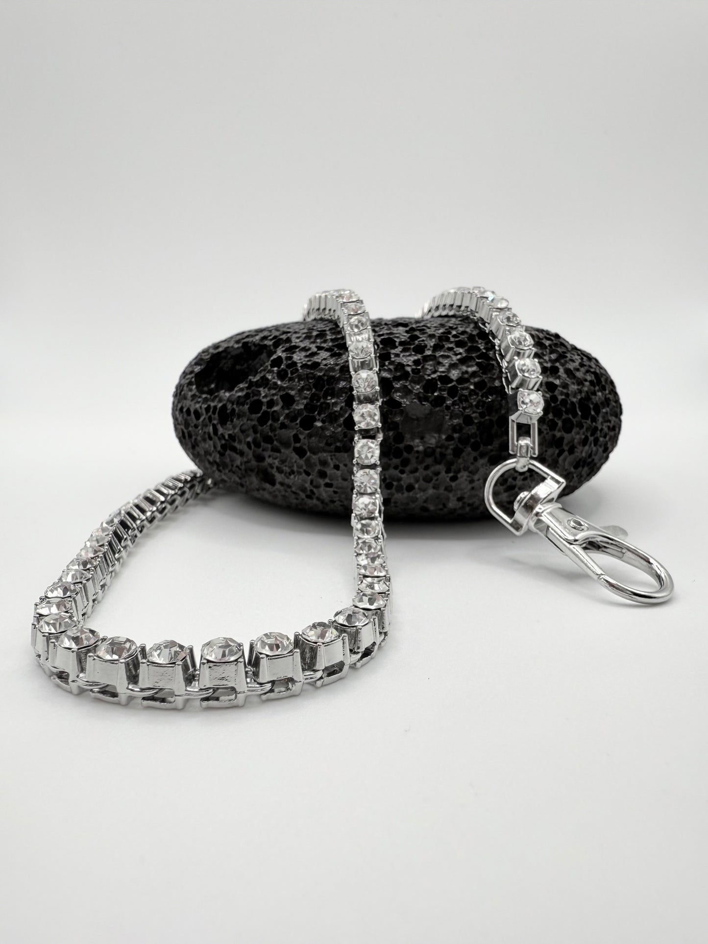 “Diamond Shine” Hochwertige Silber-Hosenkette Kristalle Premium Streetstyle Y2K Iced Out