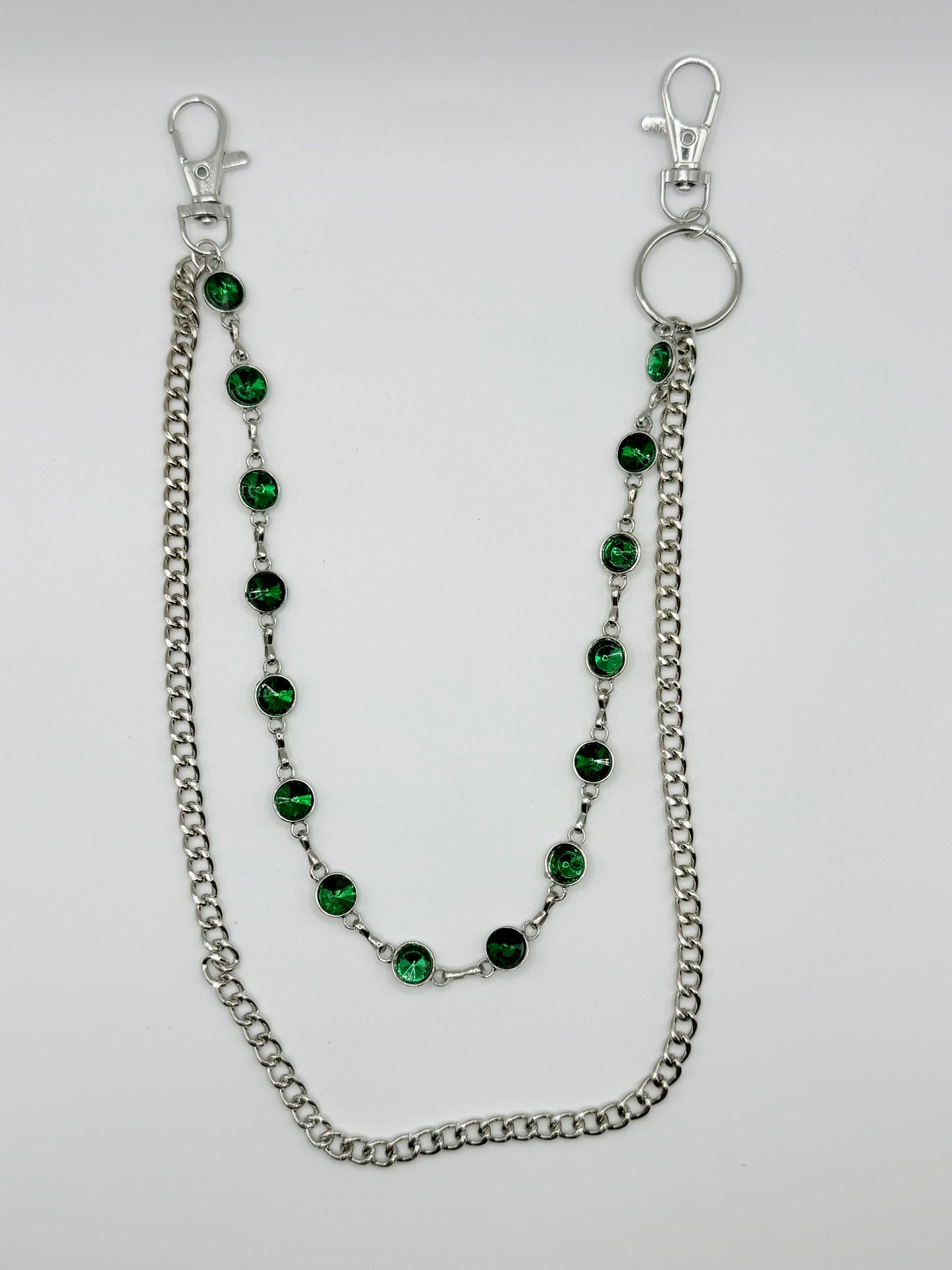 “Green Orbit” Silber-Hosenkette mit smaragdgrünen Kristallen hochwertiger Streetstyle Y2K