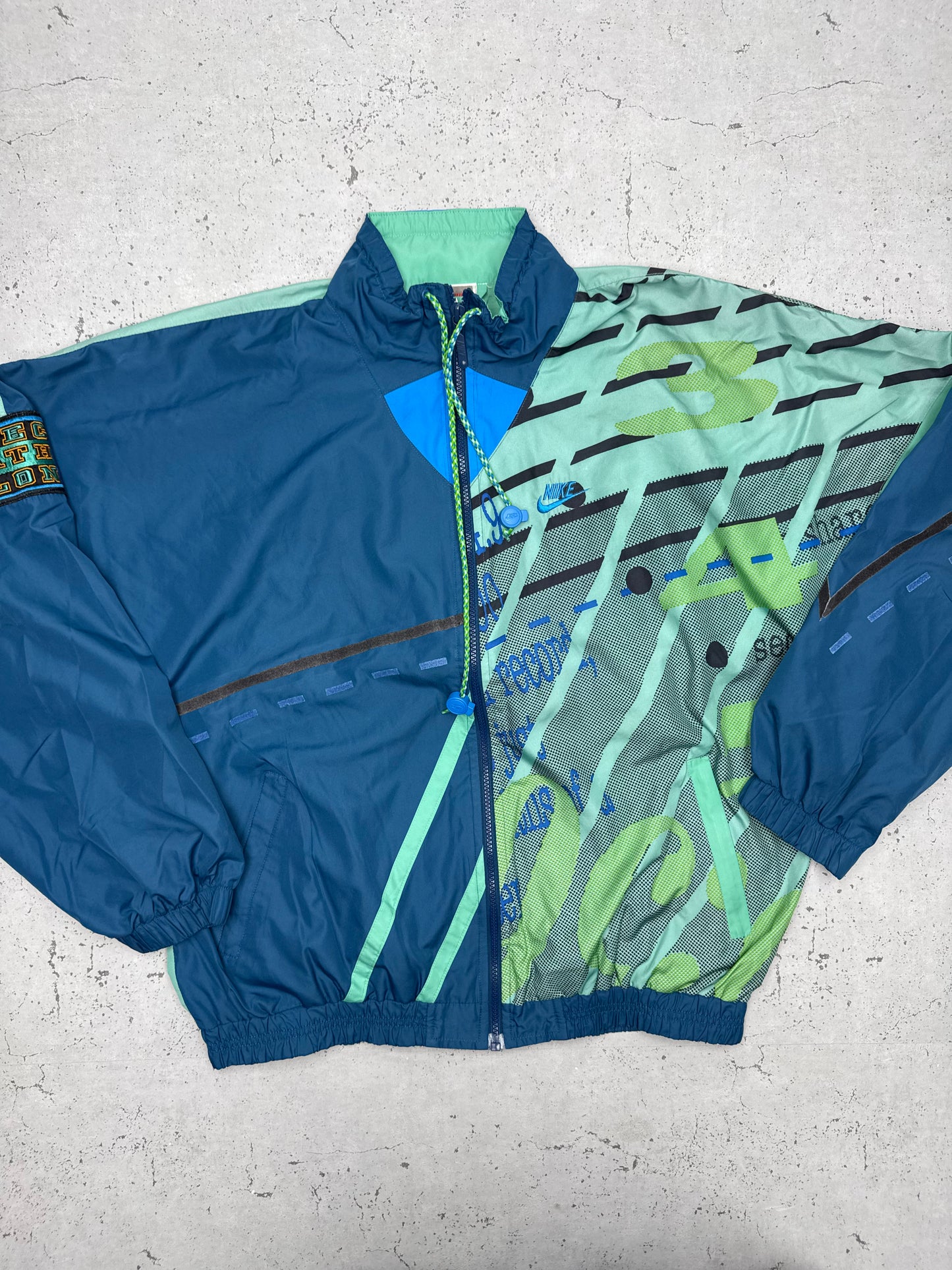 Nike vintage Windbreaker Trackjacket Decathlon 80s grün L