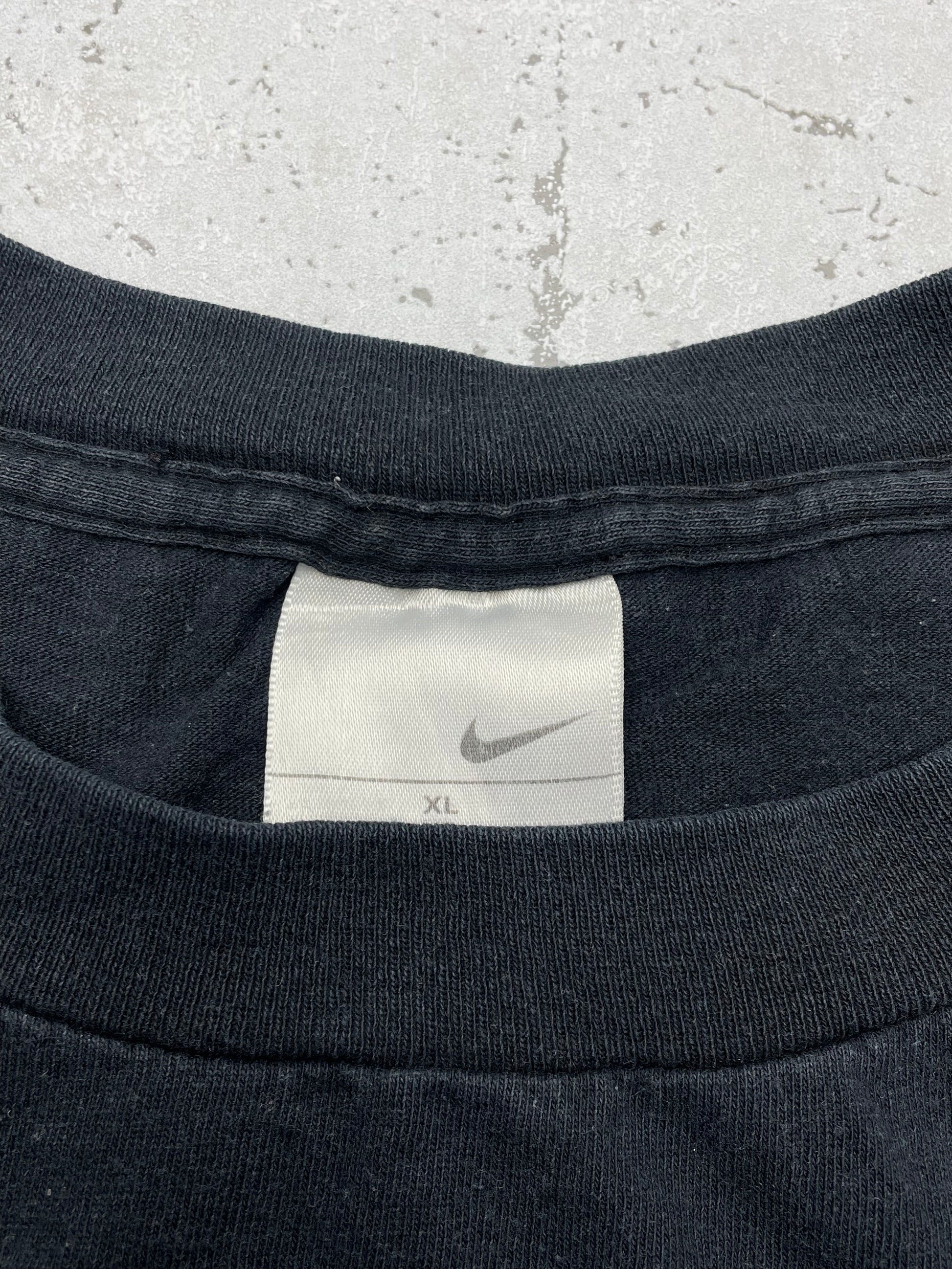 Nike Vintage Y2K T-Shirt Schwarz Blau L - MonkeysVintage