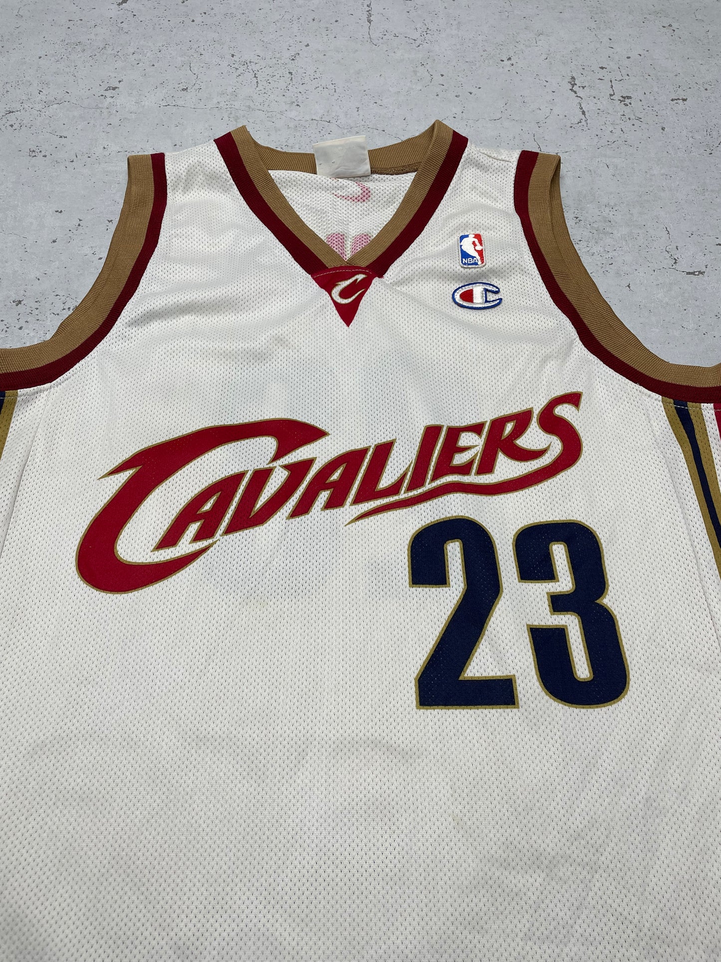 Champion NBA Cavaliers Lebron James 23 Jersey Trikot M - MonkeysVintage