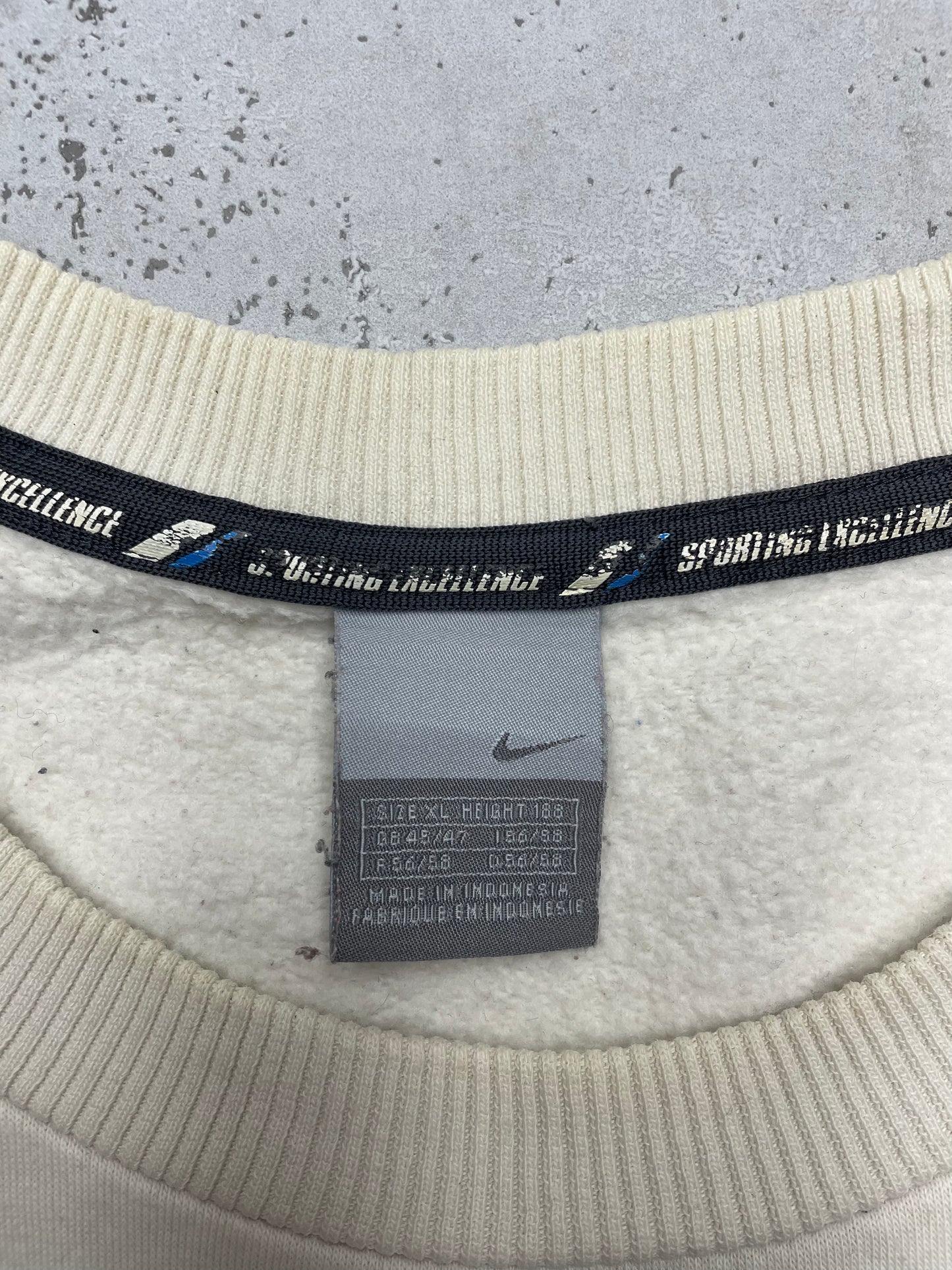 Nike Vintage embroidered Sweatshirt weiß schwarz XL