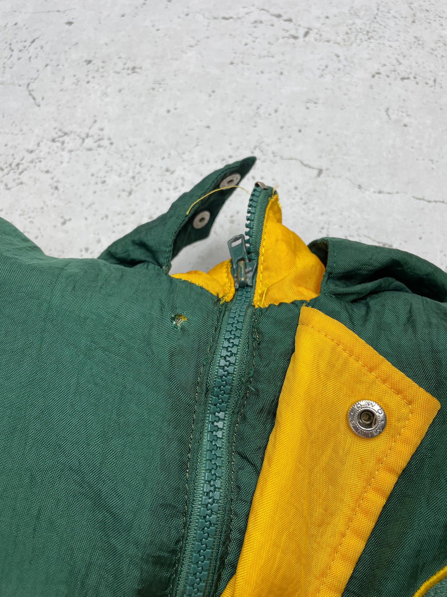 NFL Green Bay Packers Football Vintage Jacke gefüttert grün gelb S - MonkeysVintage
