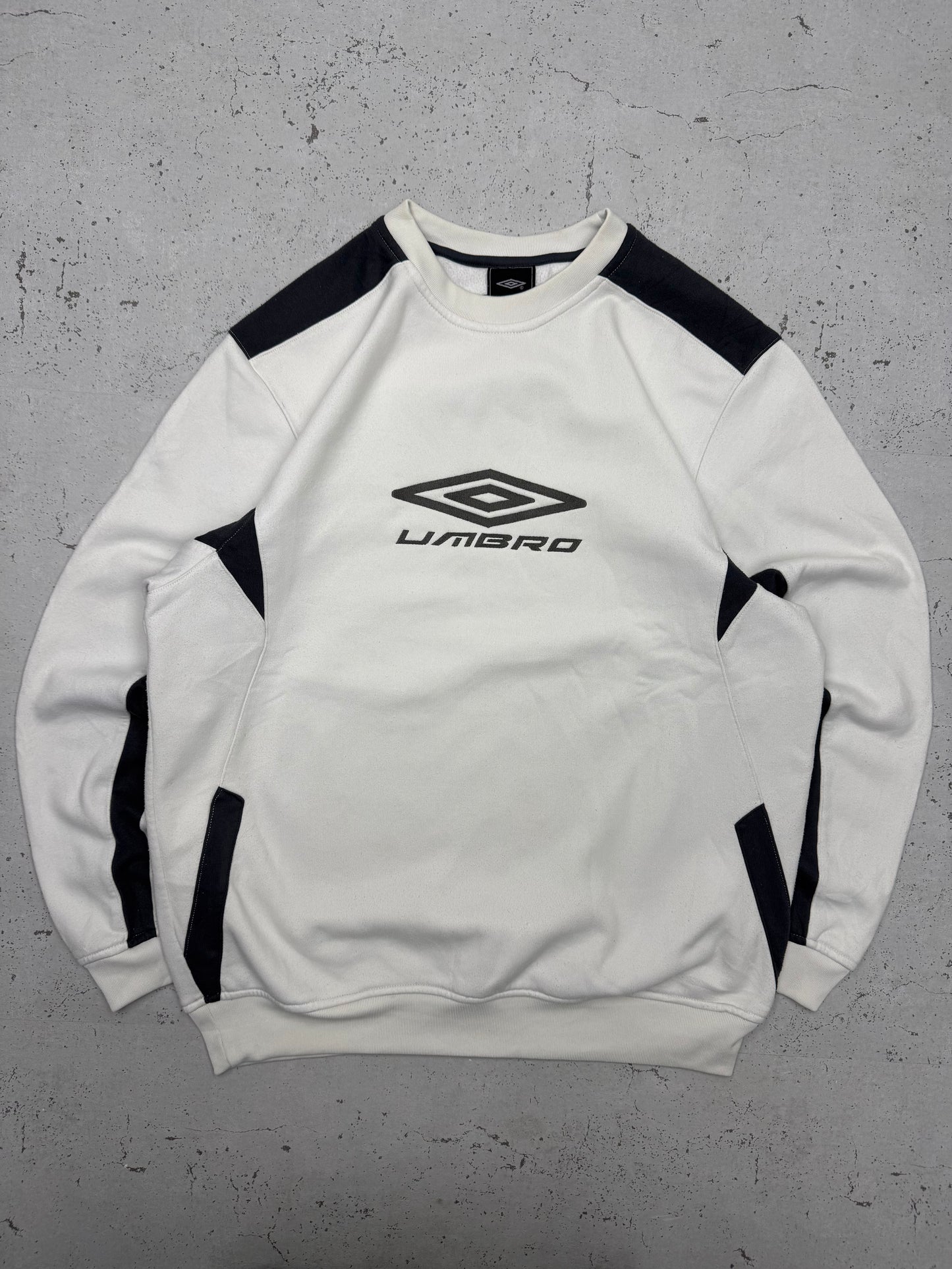 Umbro Logo Print Sweatshirt weiß – Foto 2