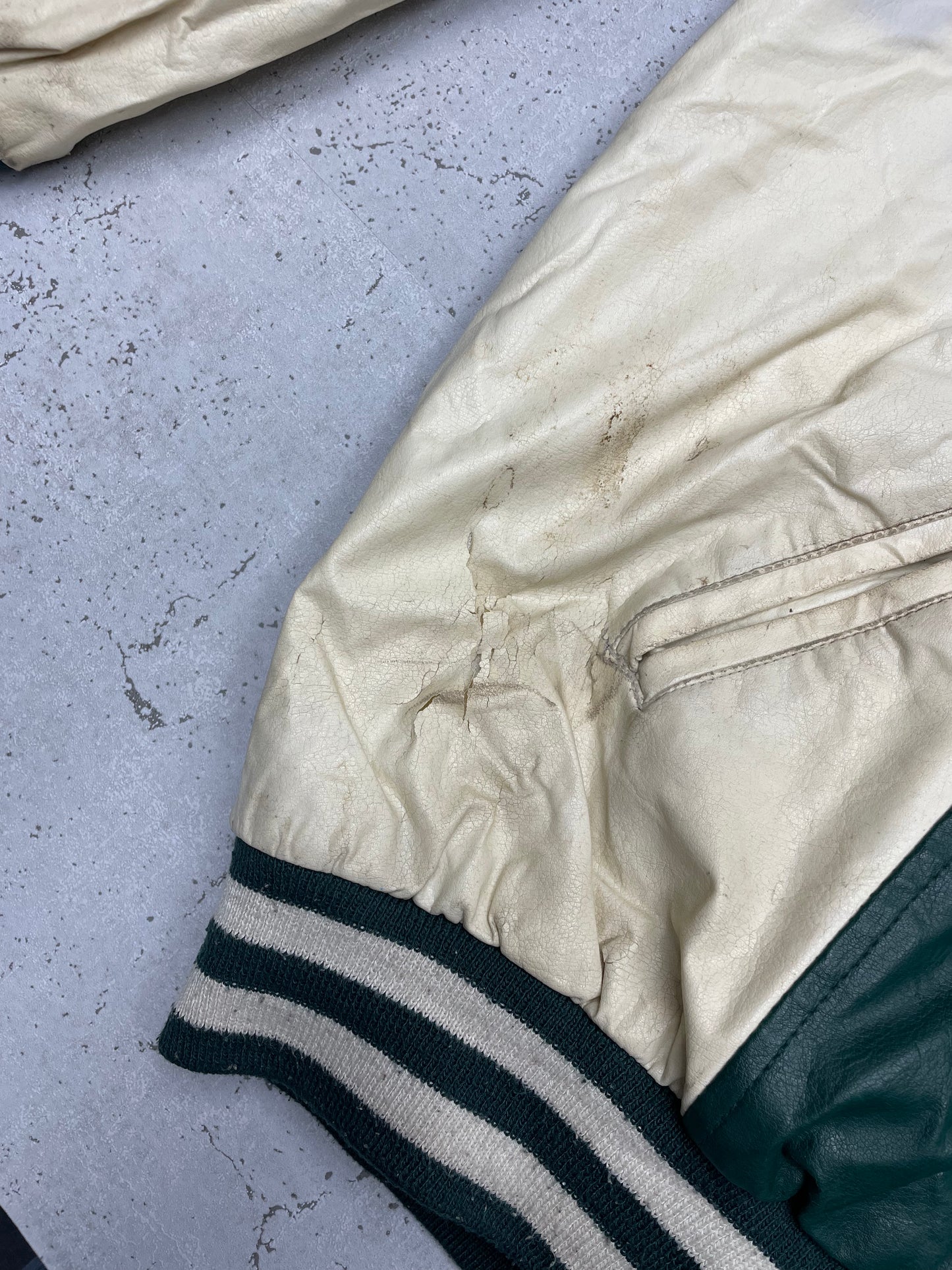 NFL Vintage Michigan State Spartans Collegejacke Leder grün beige L - MonkeysVintage