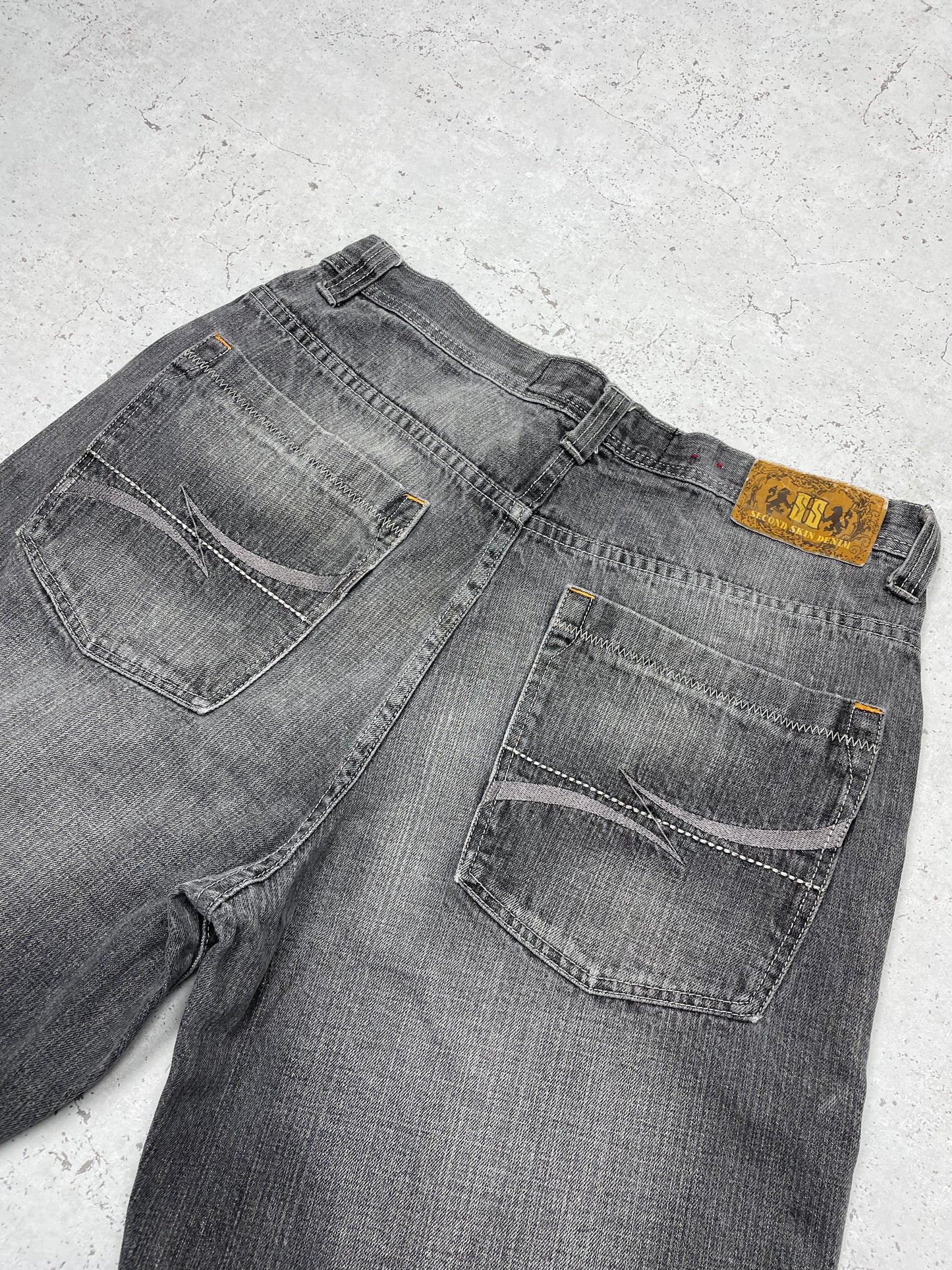 SecondSkin Y2K Vintage Baggy embroidered Jeans W34 L32 - MonkeysVintage