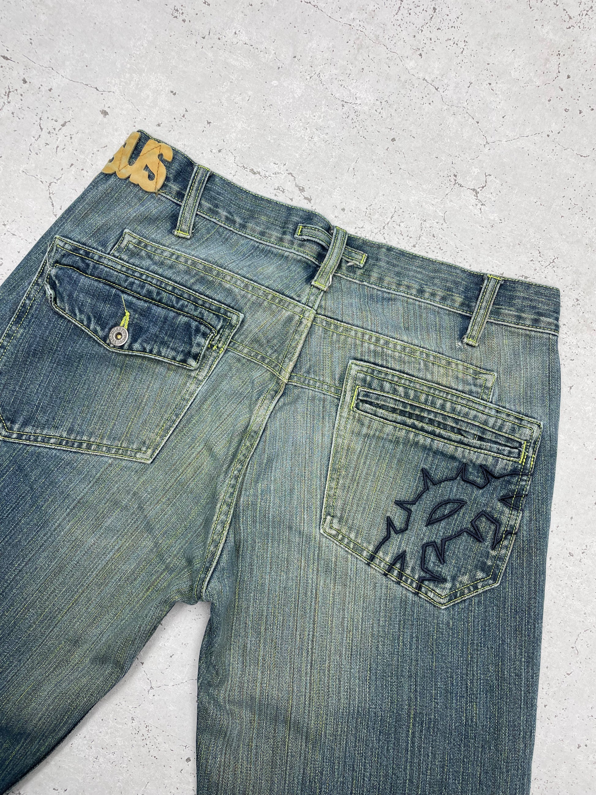 G-SuS sindustries Vintage Y2K low waist Vintage embroidered flared Jeans W31 L34 - MonkeysVintage
