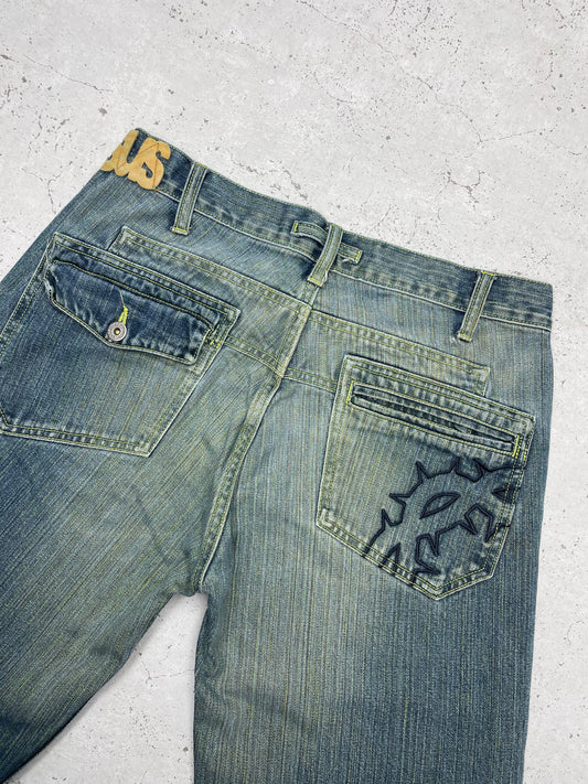 G-SuS sindustries Vintage Y2K low waist Vintage embroidered flared Jeans W31 L34 - MonkeysVintage