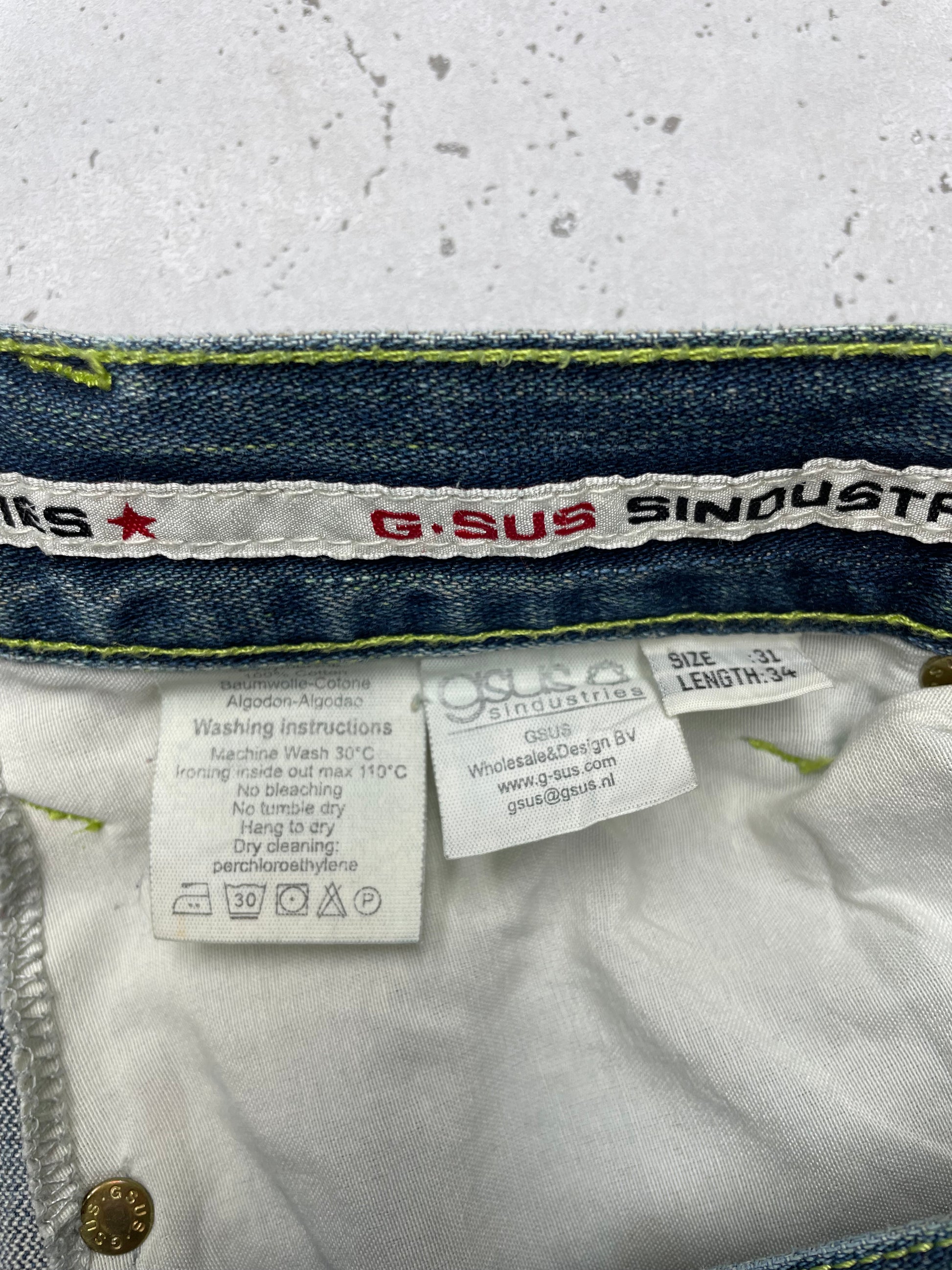 G-SuS sindustries Vintage Y2K low waist Vintage embroidered flared Jeans W31 L34 - MonkeysVintage