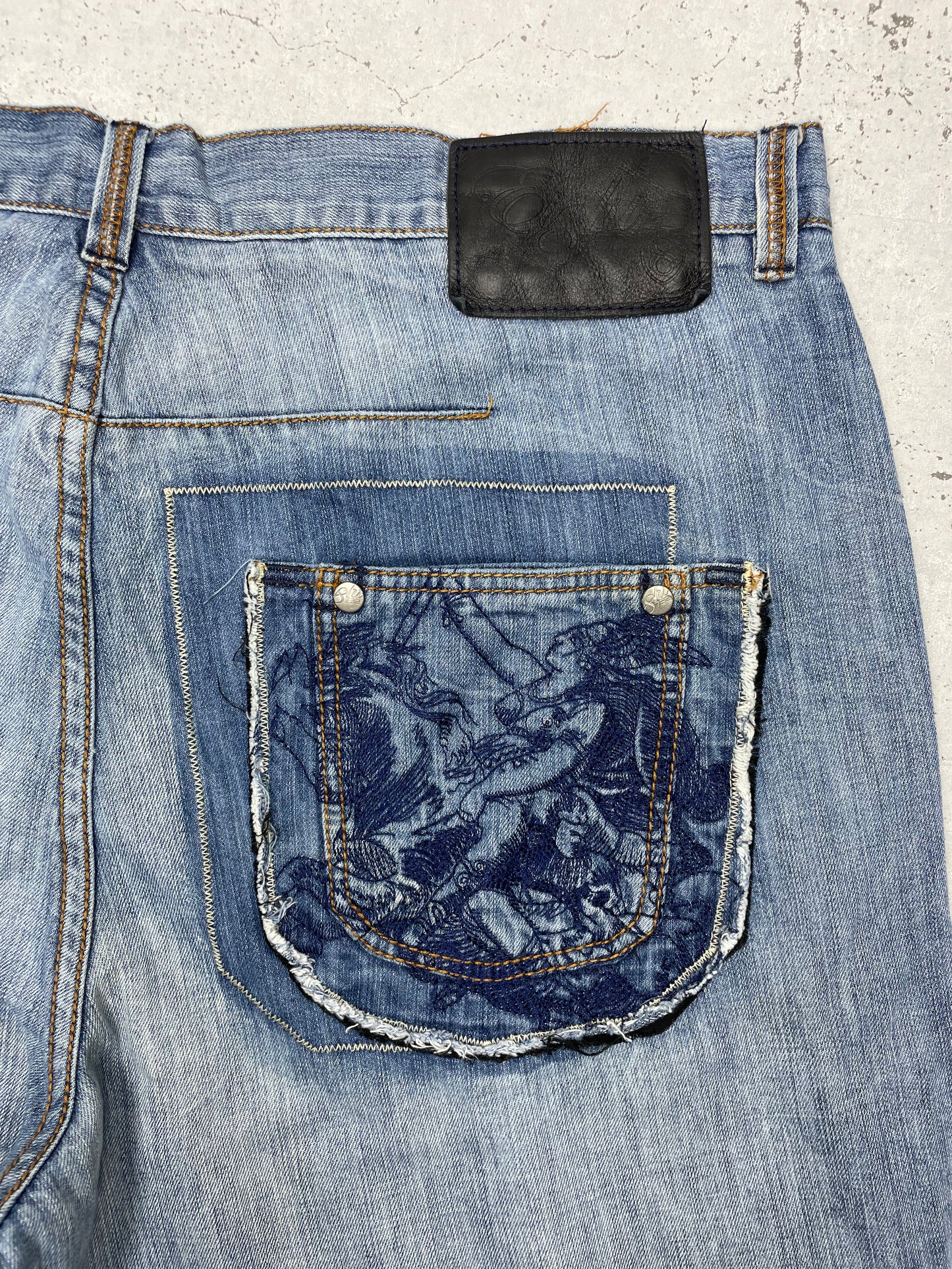 Eight 732 Vintage Y2K Baggy embroidered Jeans blau W44 L34 - MonkeysVintage