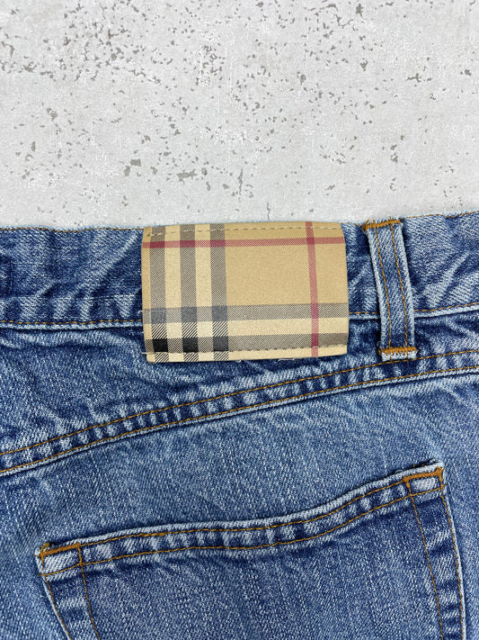 Burberry Jeans Straight Leg Fit hellblau W34 - MonkeysVintage