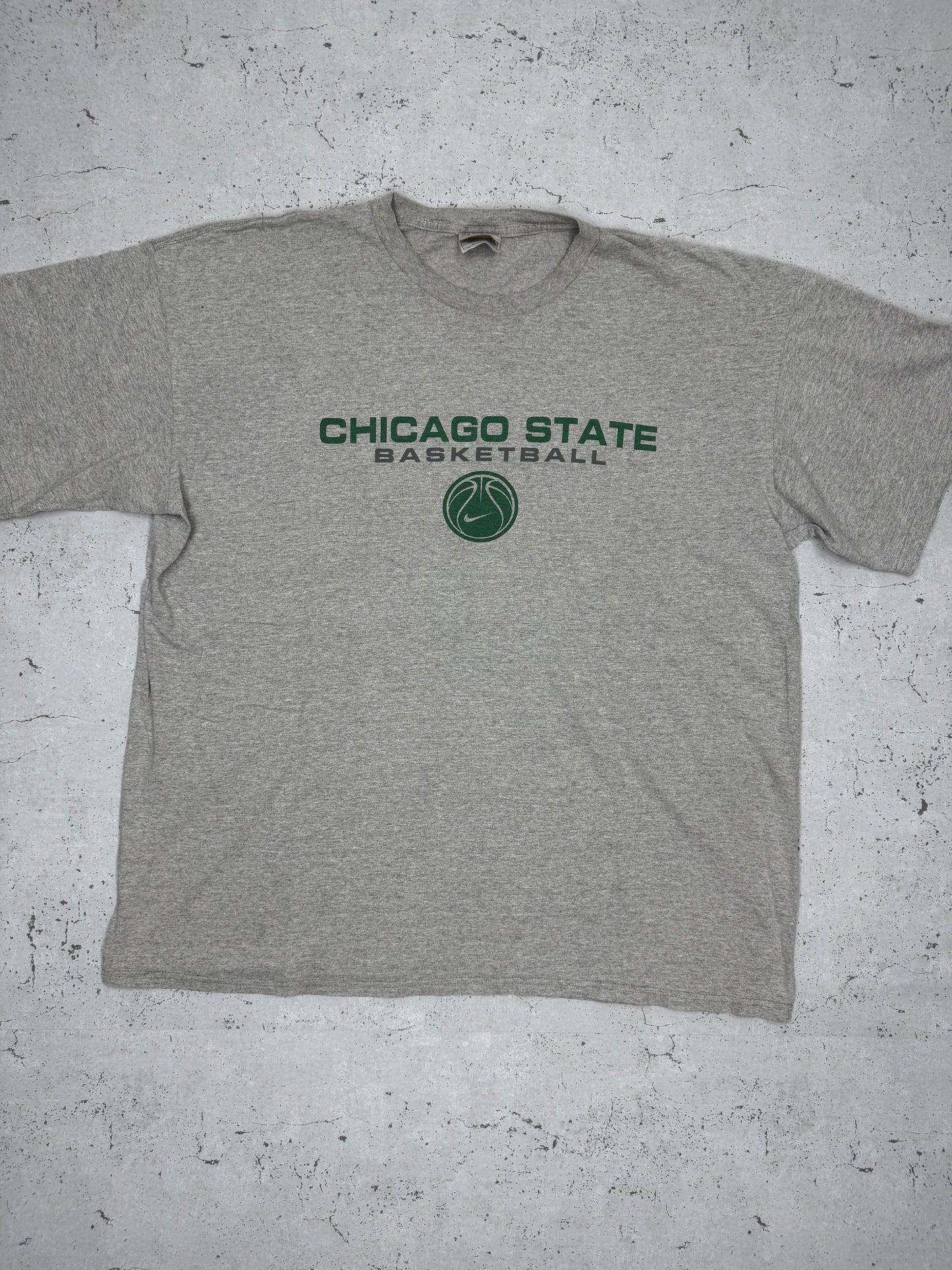 Nike Basketball Chicago State Vintage T-Shirt Grau XL - MonkeysVintage