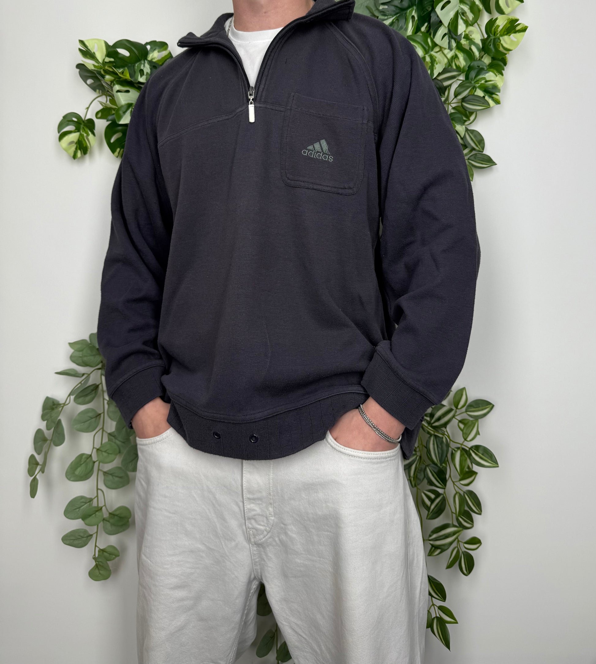 Adidas Vintage Zip Sweatshirt S - MonkeysVintage