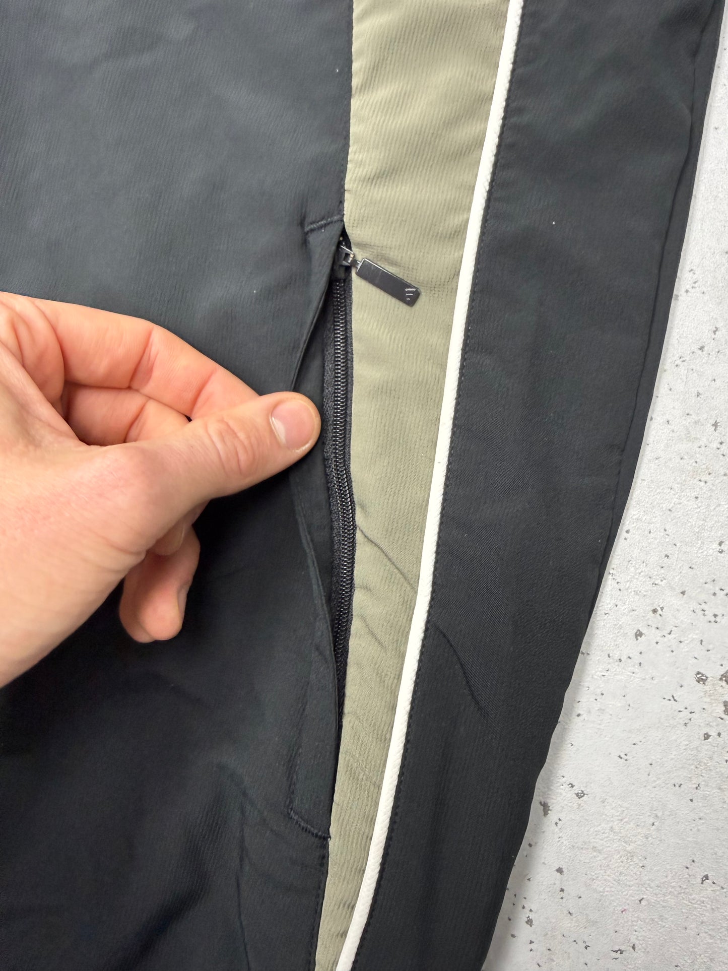 adidas Rückenlogo Trainingsjacke schwarz – Foto 3