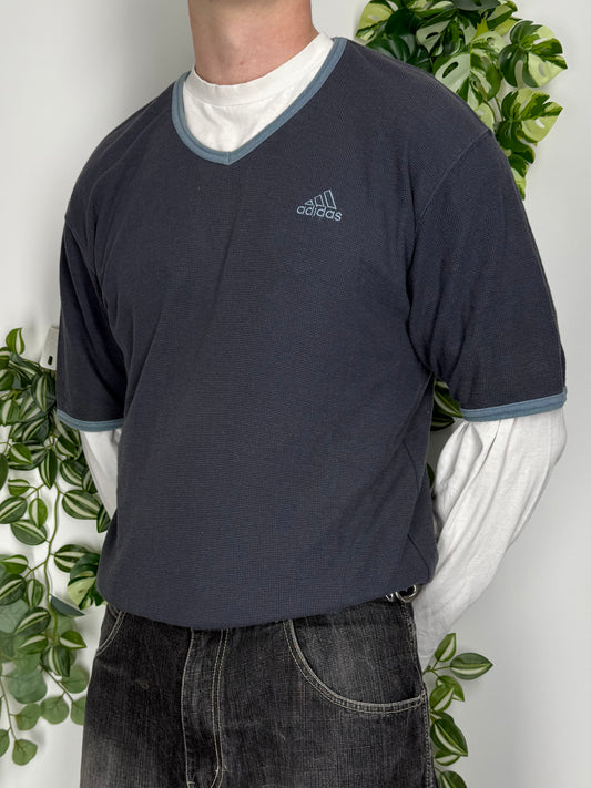 Adidas vintage T-Shirt Tee Shirt Small Logo embroidery Y2K L