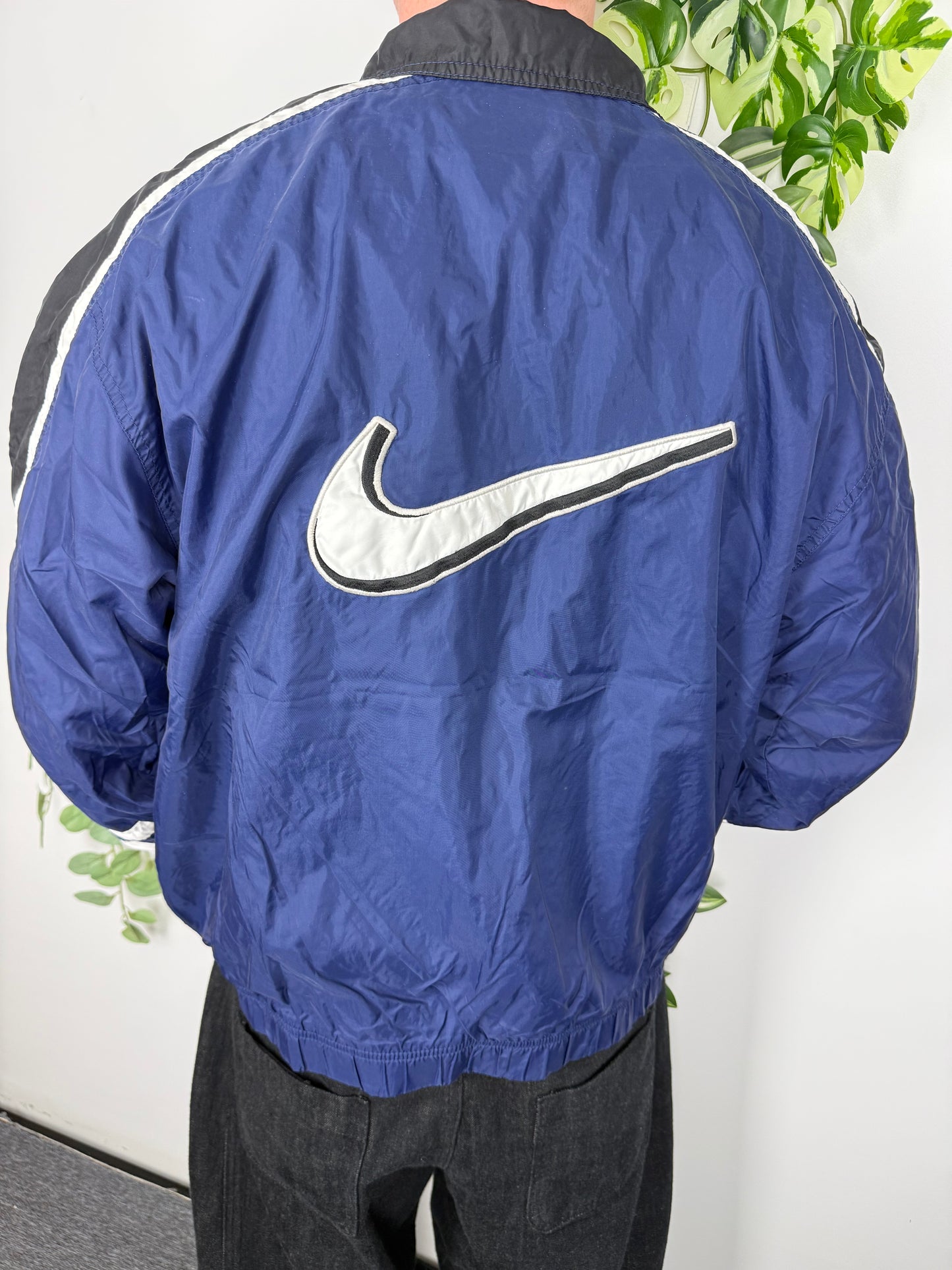Nike großer Swoosh hinten Windbreaker blau – Foto 2