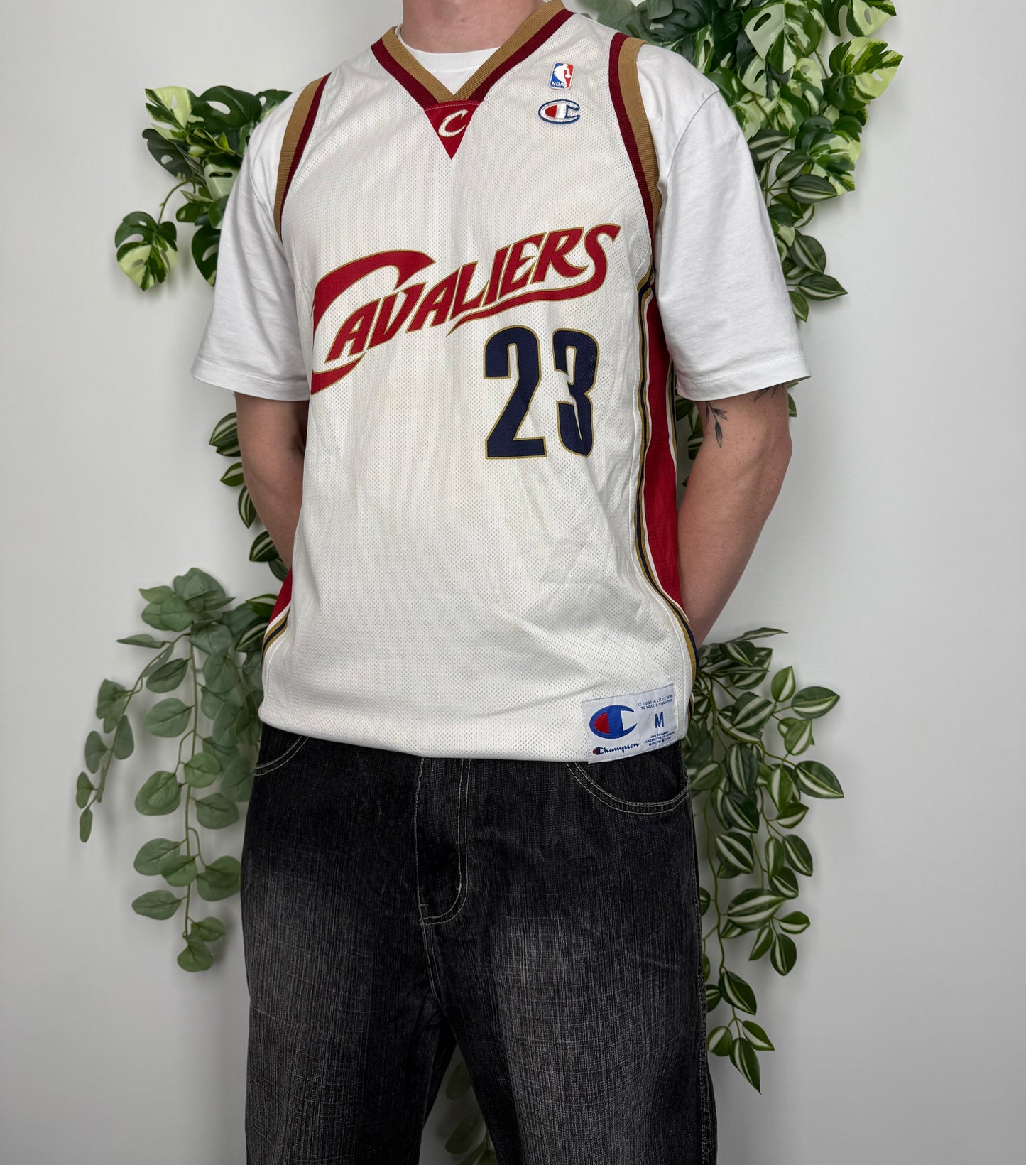 Champion NBA Cavaliers Lebron James 23 Jersey Trikot M - MonkeysVintage