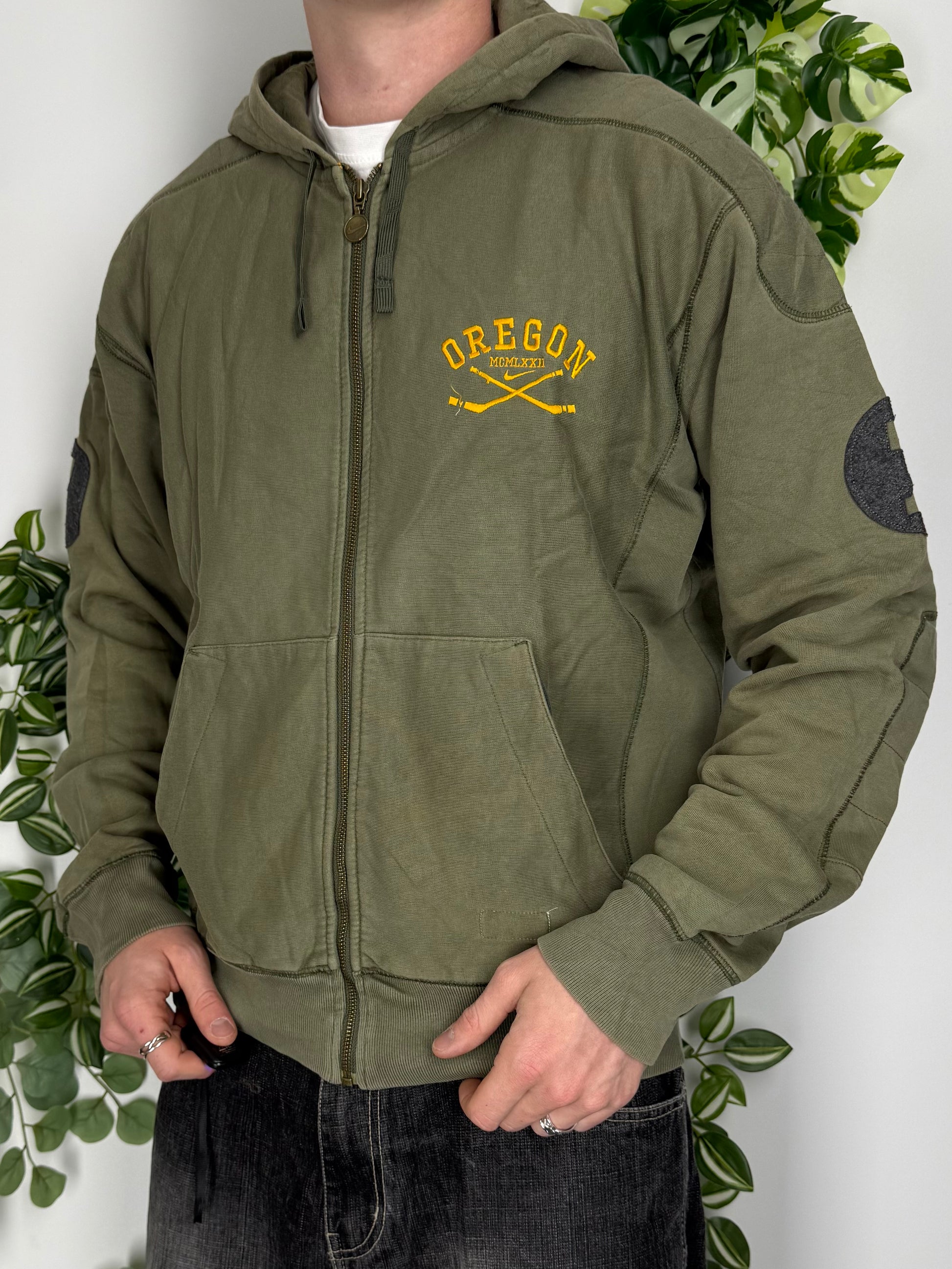 Nike Oregon Hockey Vintage Zipper Hoodie in Grün, Größe M, Vorderansicht