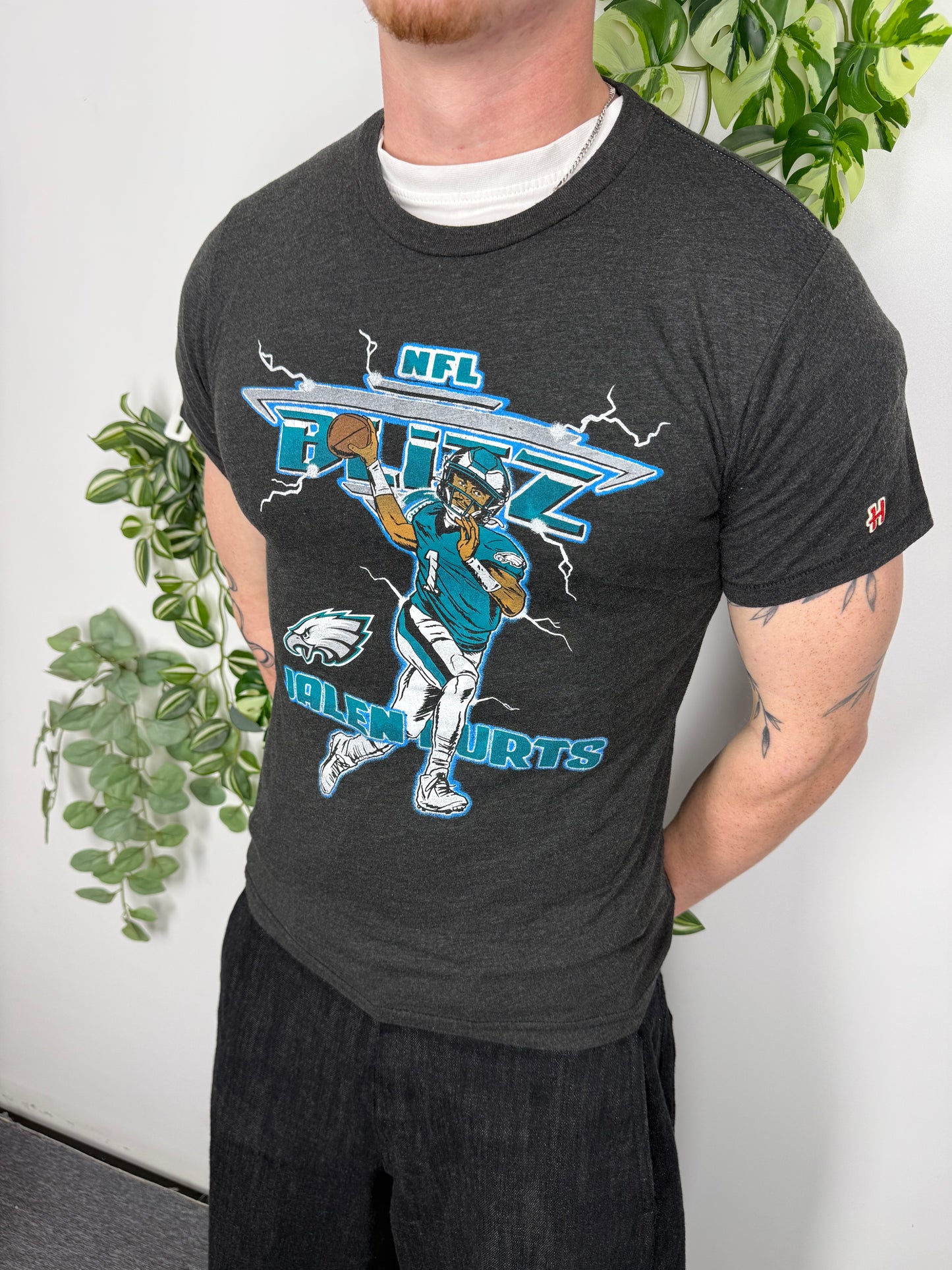 Homage Philadelphia Eagles Jalen Hurts T-Shirt grau – Foto 1
