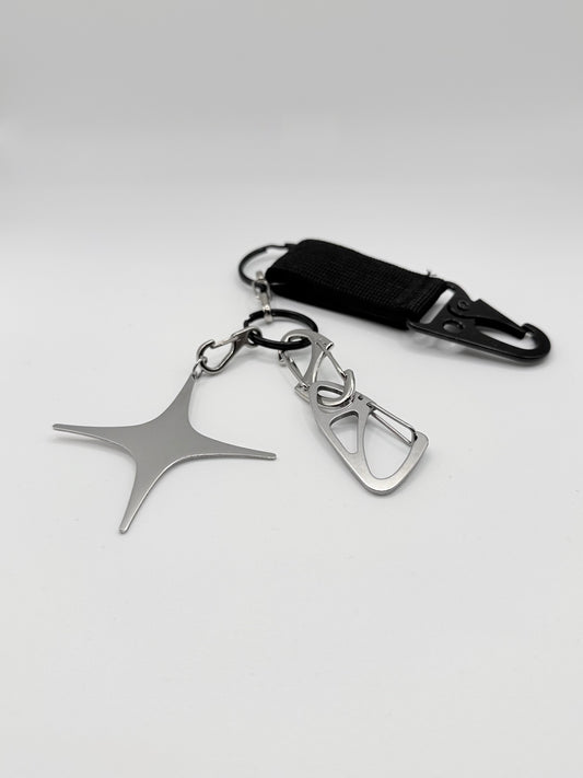 Silberner Anhänger / Keychain - für Gürtel, Hosenketten, Taschen Streetwear Techwear Y2K