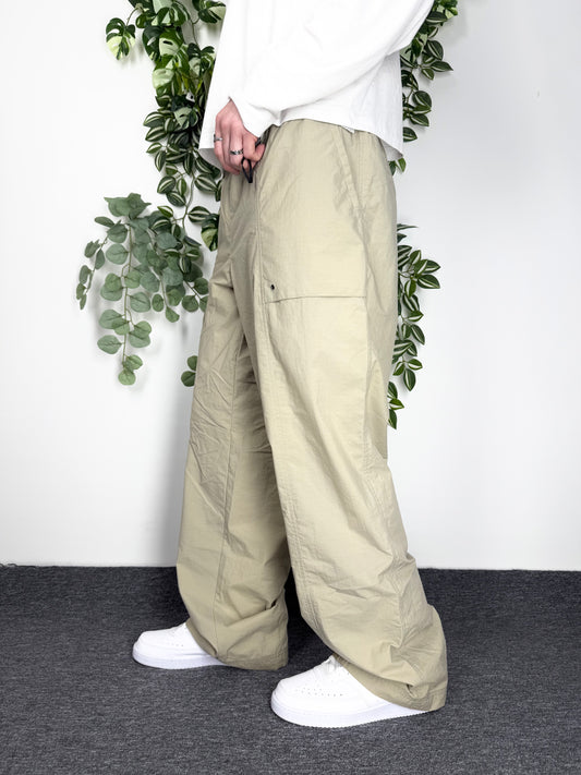 Nike vintage Trackpants Jogginghose Baggy Fit stacked beige XL