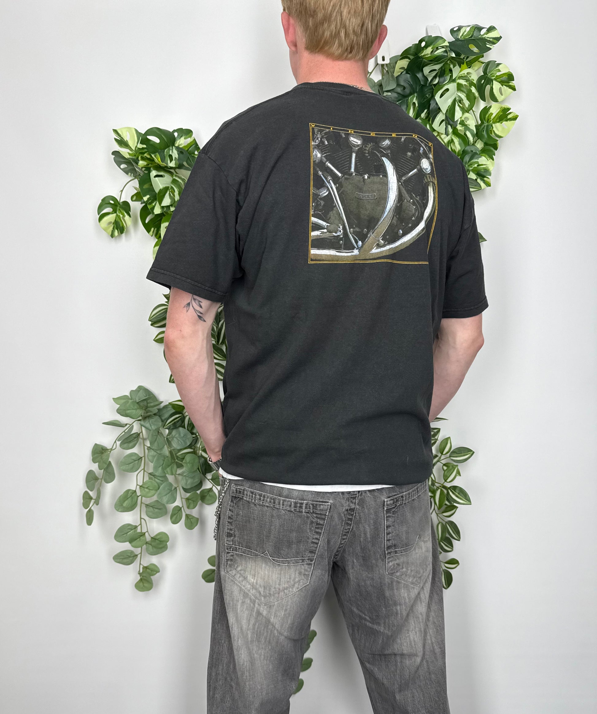 Lee Motors Vintage T-Shirt schwarz L - MonkeysVintage