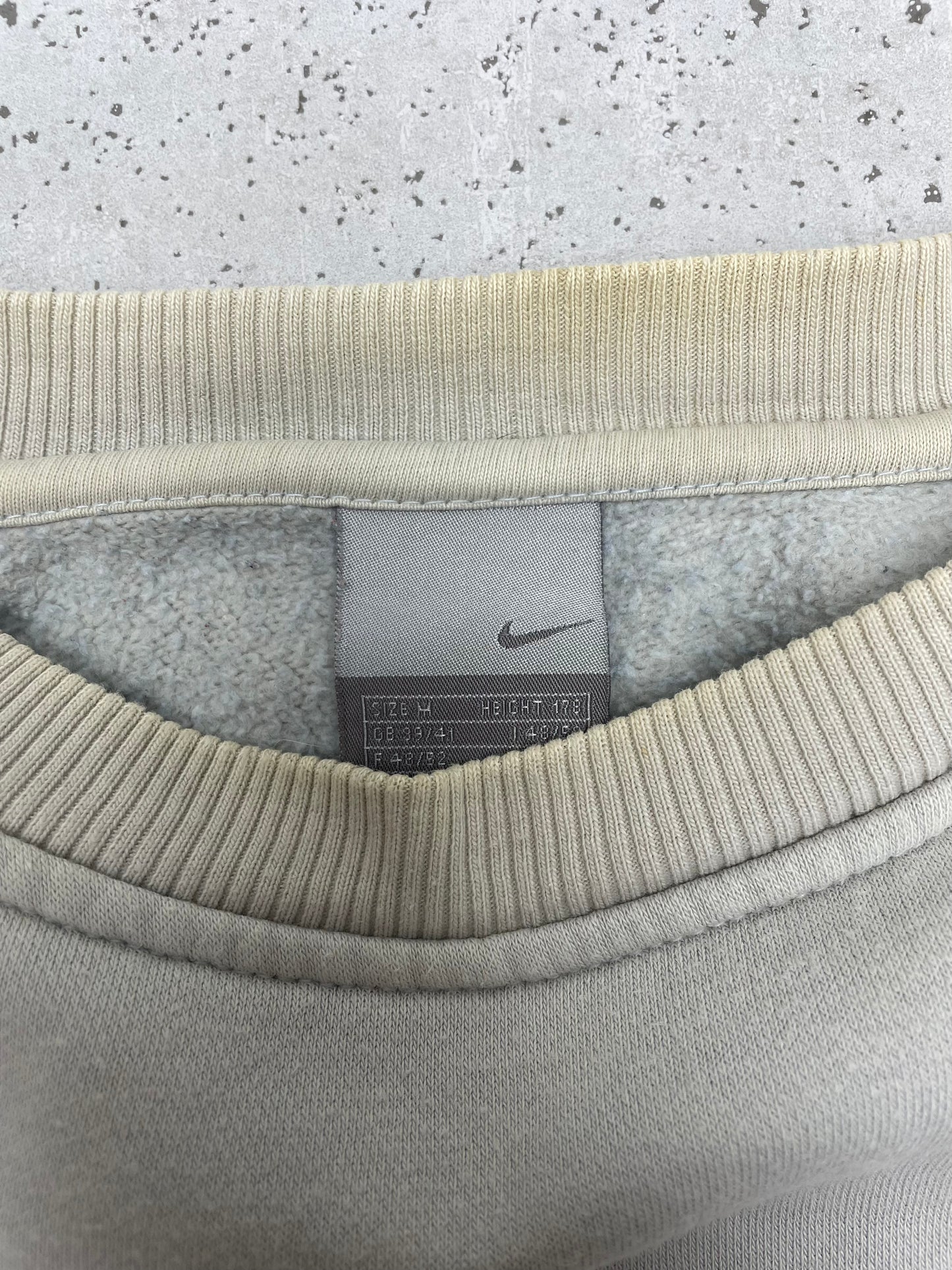 Nike vintage big Swoosh Logo embroidered Sweatshirt Sweater M