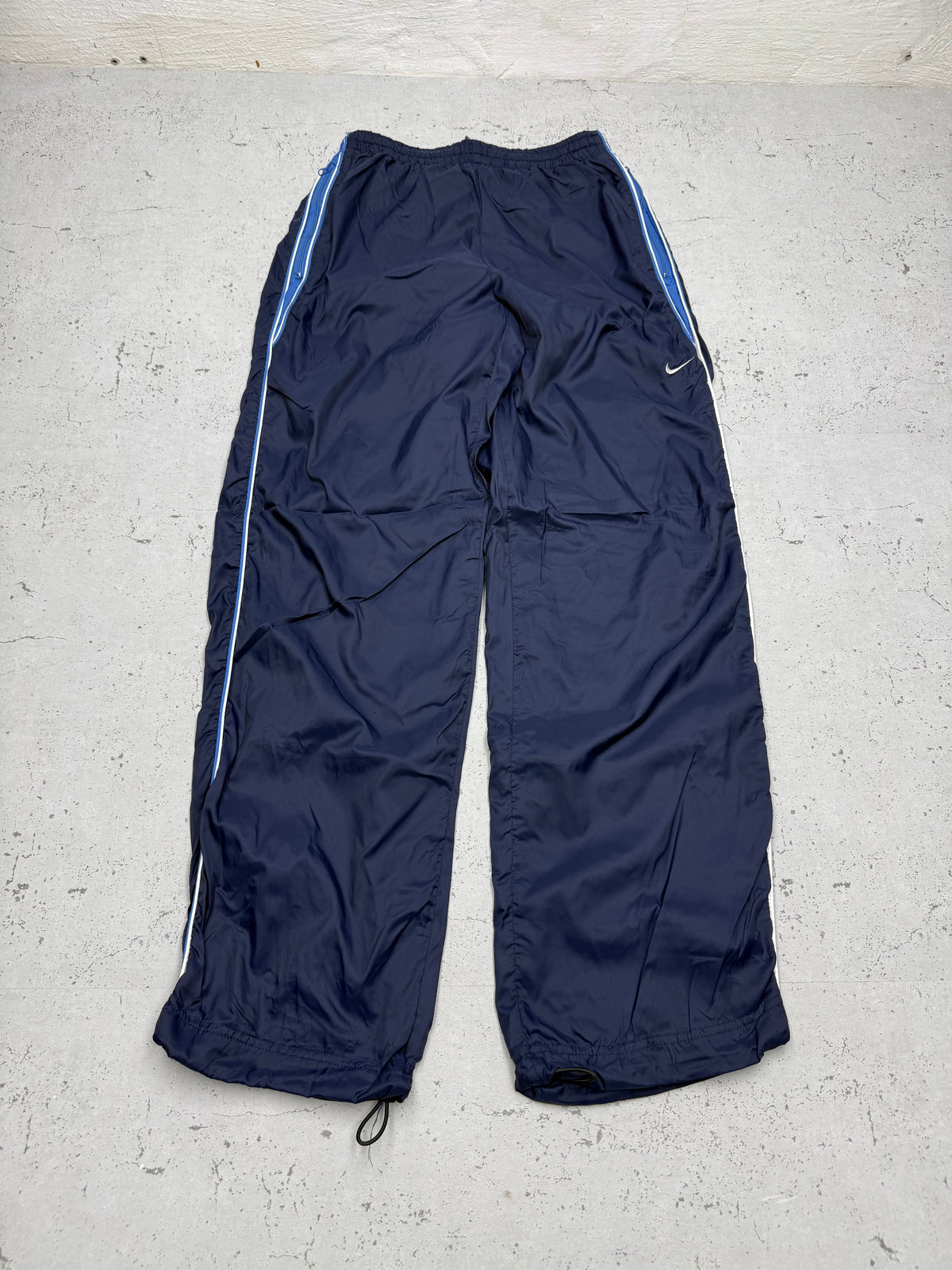 Nike Vintage Trackpants in Navy, Größe M, Vorderansicht