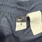 Nike Vintage Trackpants in Navy mit Creme Piping, Größe L, Etikett